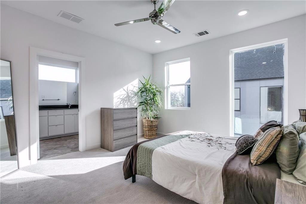 427 W 10th Street 301