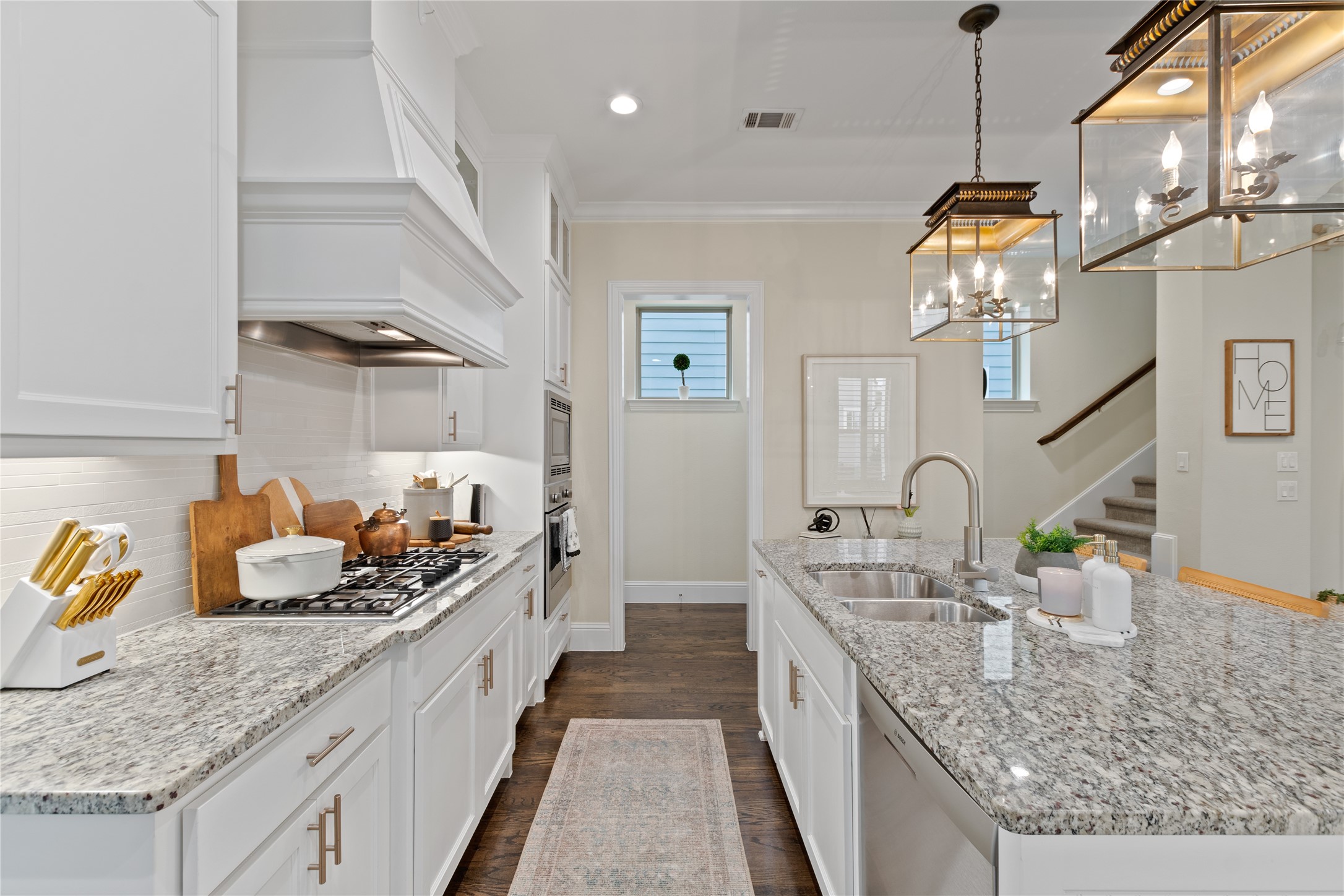 2201 Tremont Boulevard