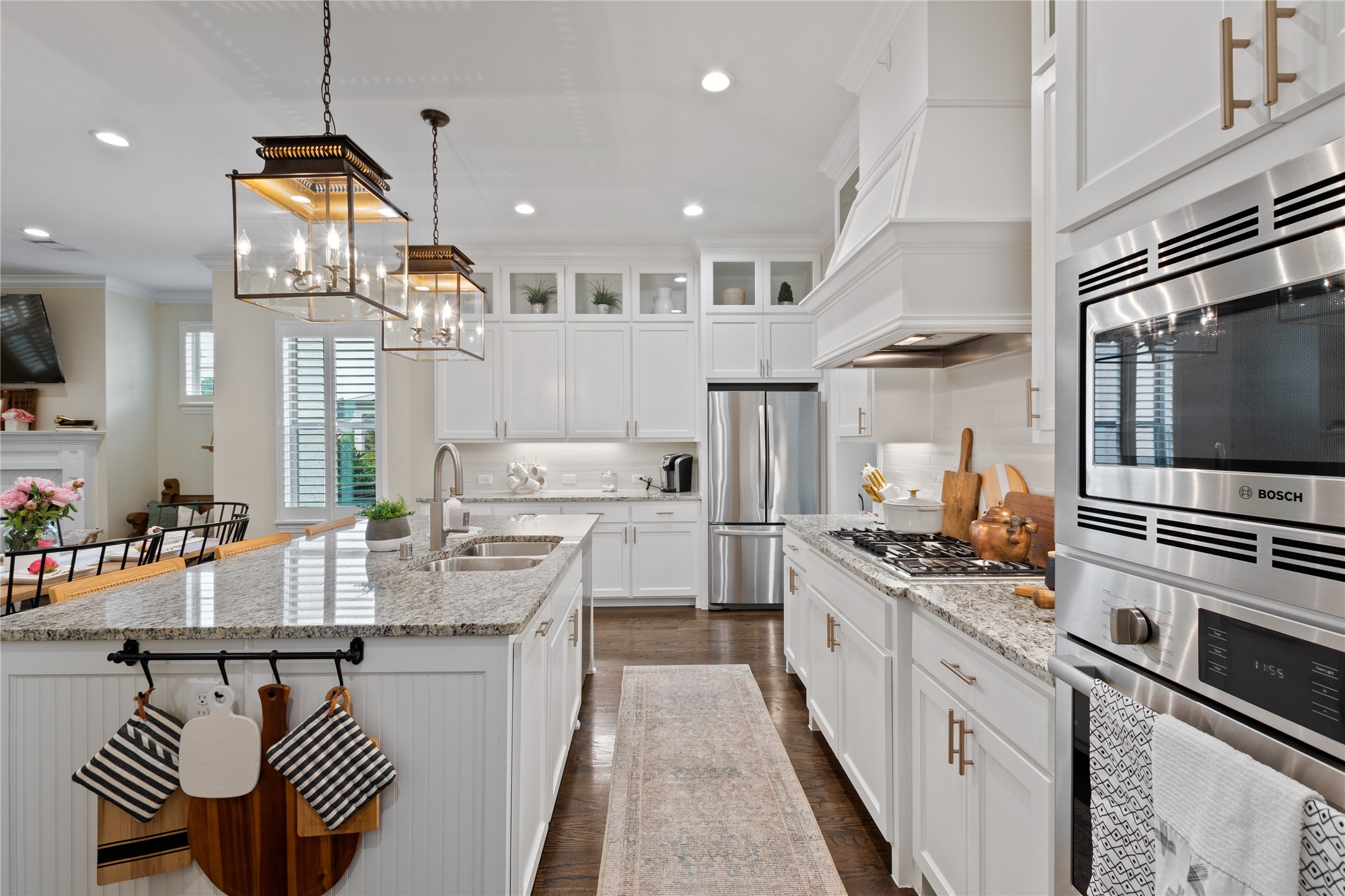 2201 Tremont Boulevard