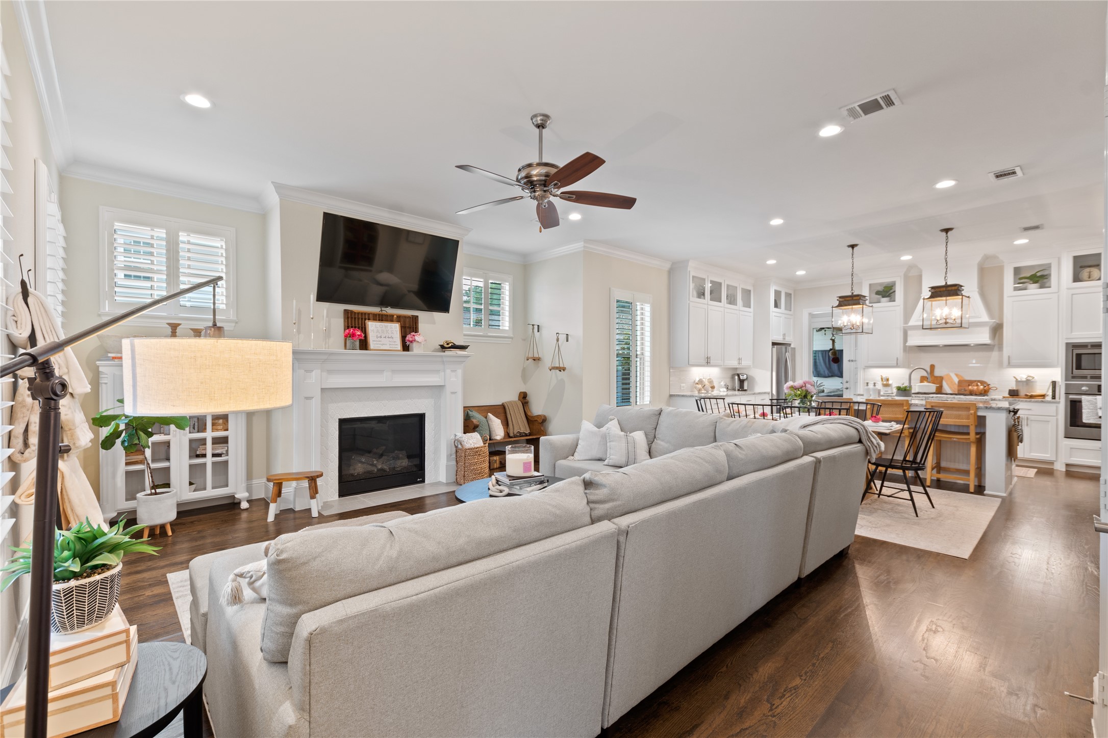 2201 Tremont Boulevard