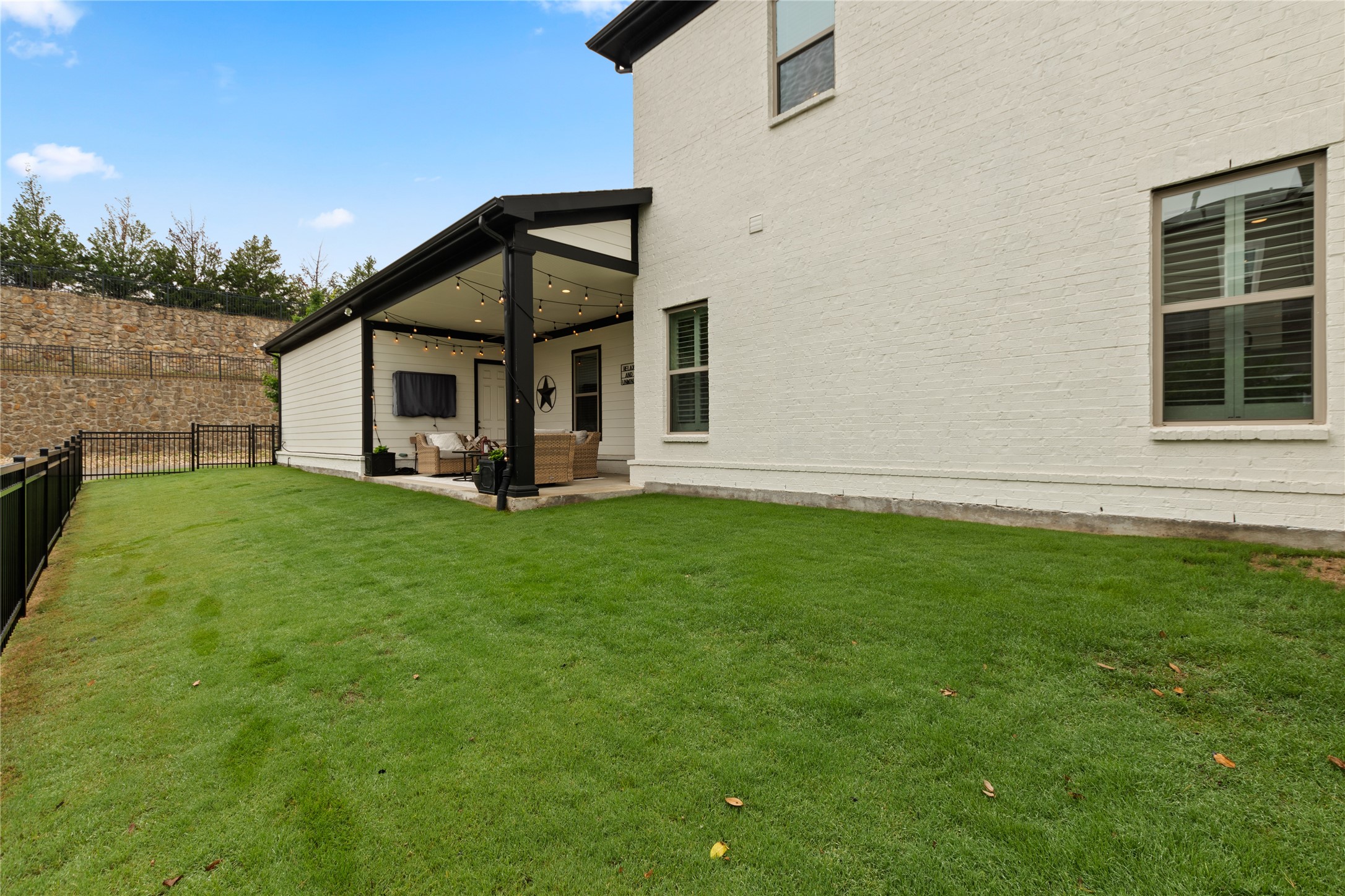 2201 Tremont Boulevard