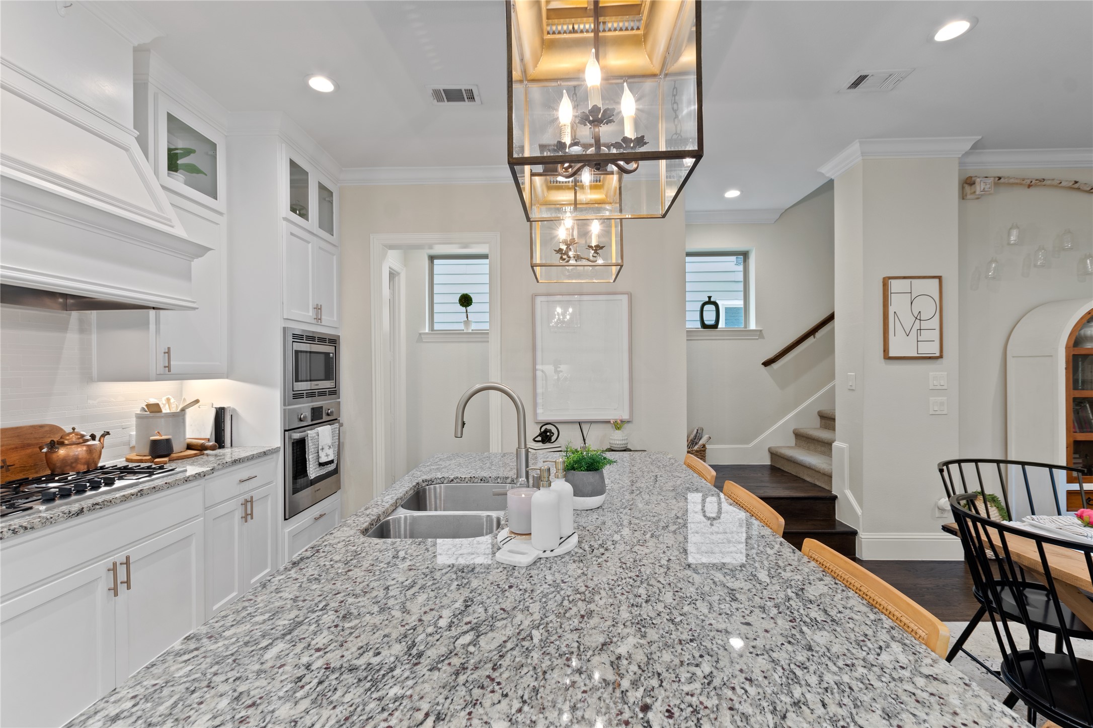 2201 Tremont Boulevard