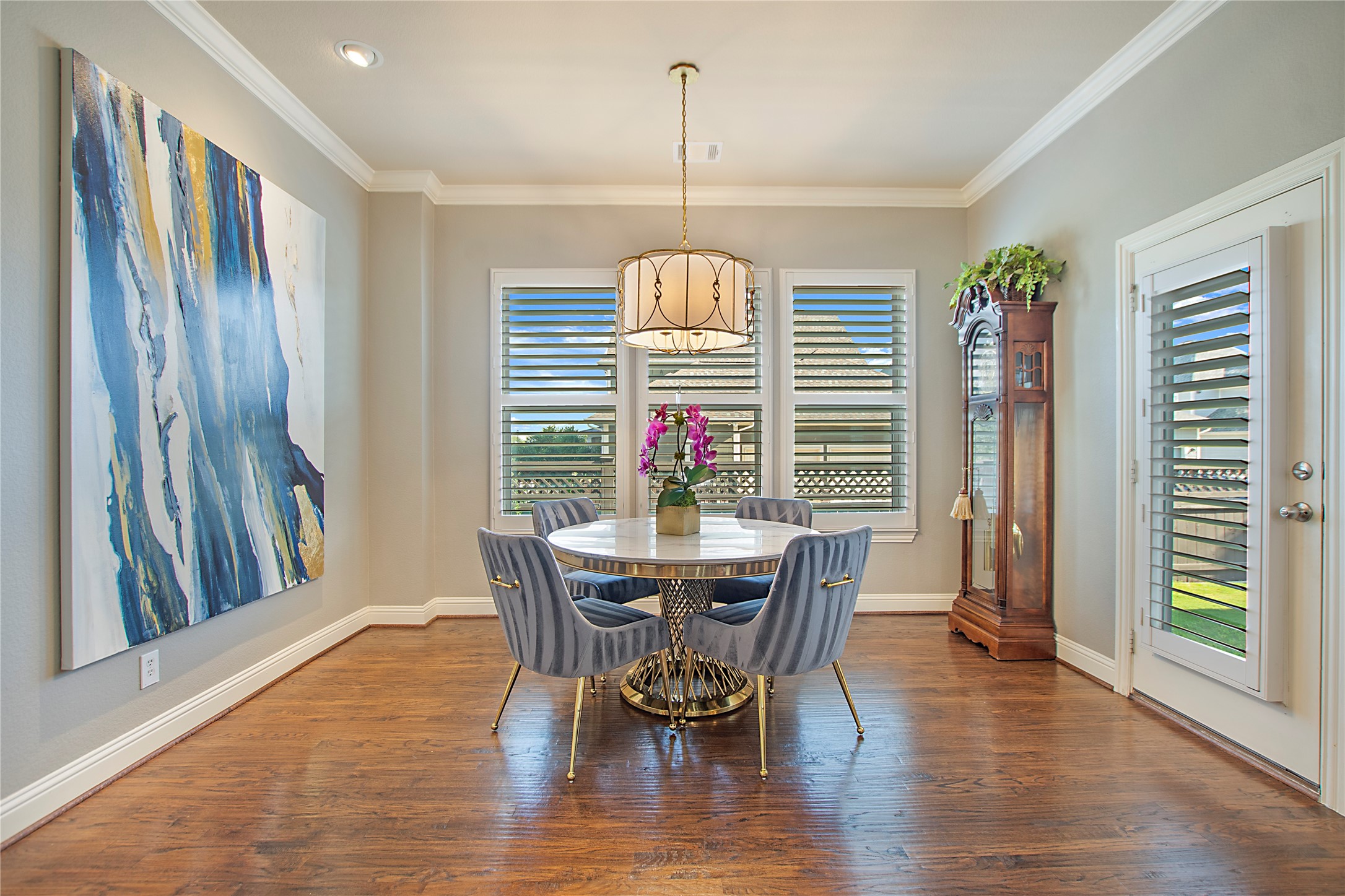 2316 Tremont Boulevard