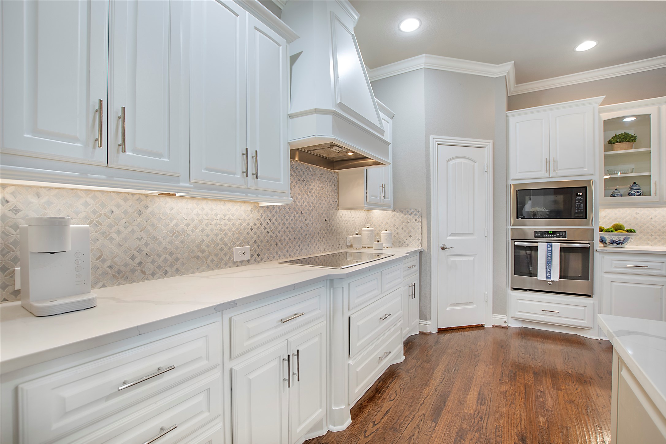 2316 Tremont Boulevard