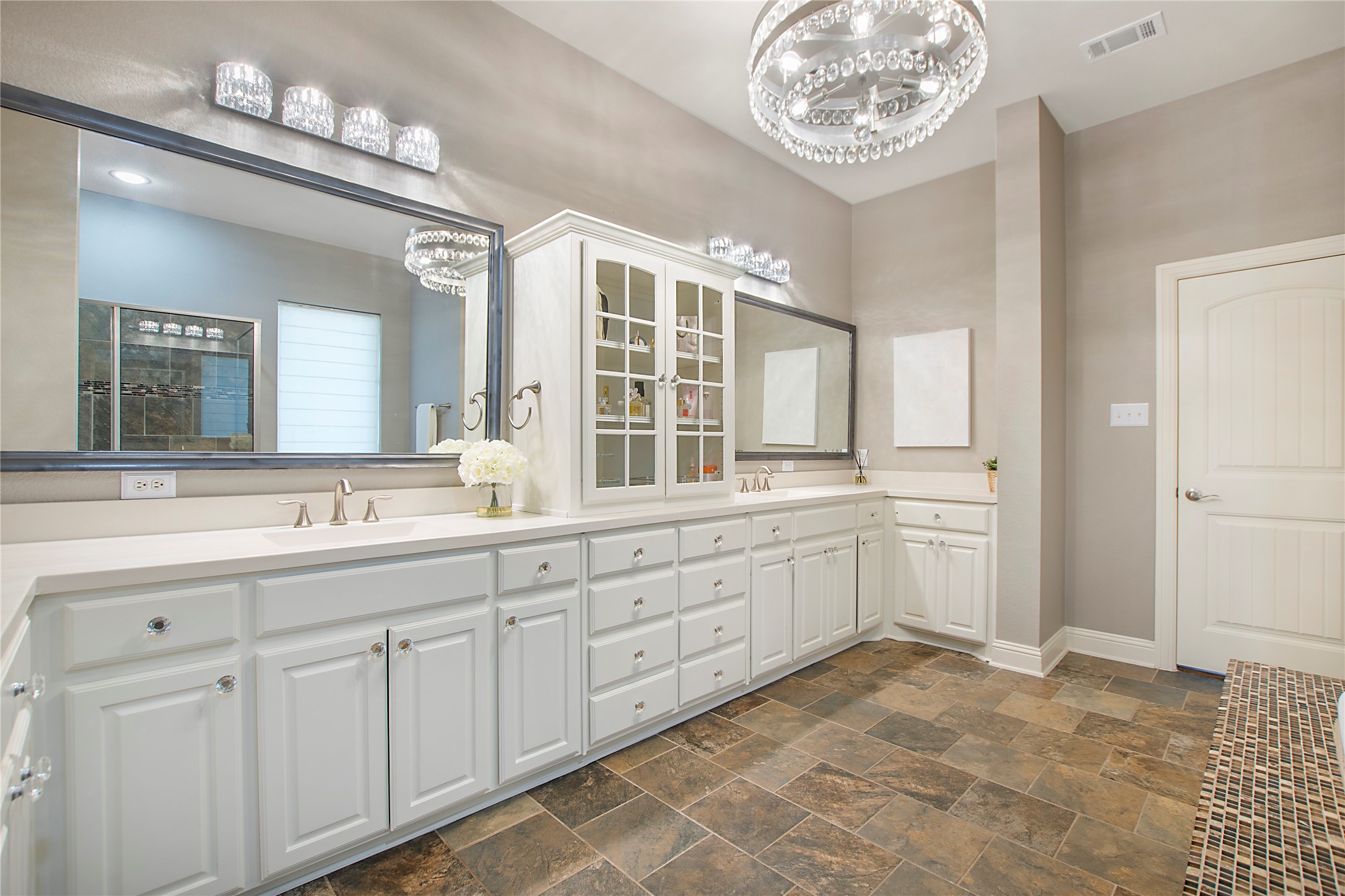 2316 Tremont Boulevard