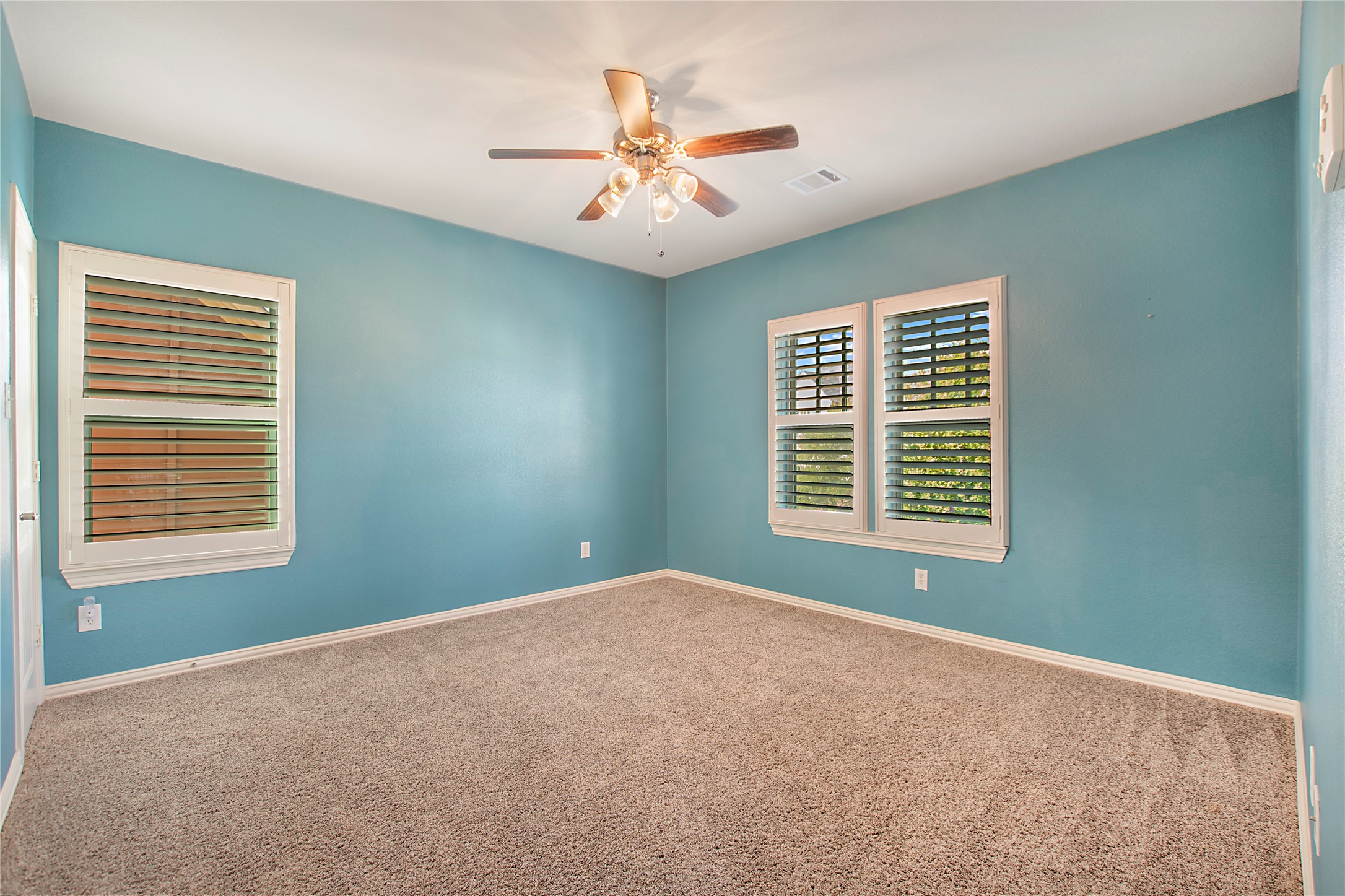 2316 Tremont Boulevard