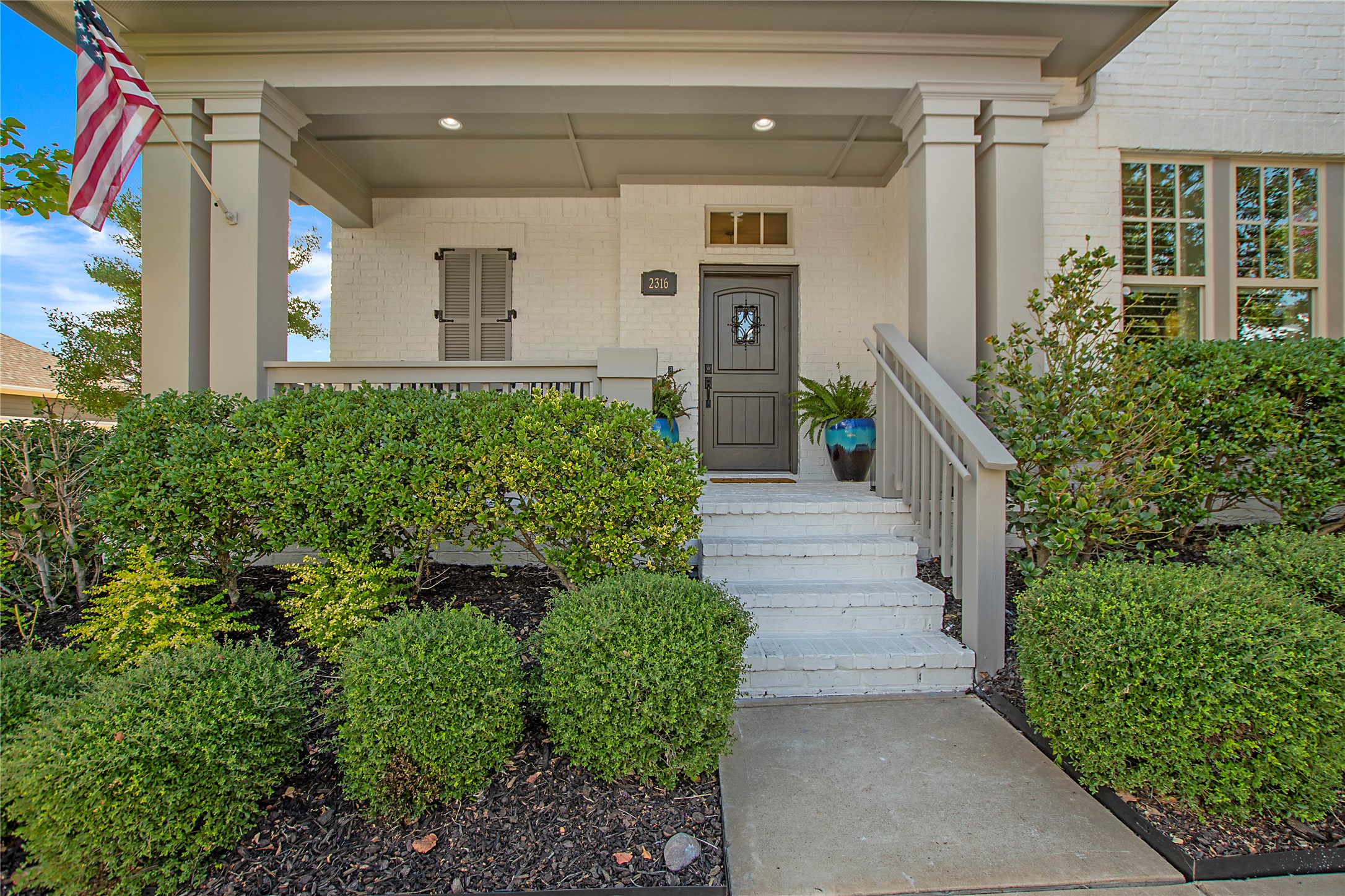 2316 Tremont Boulevard