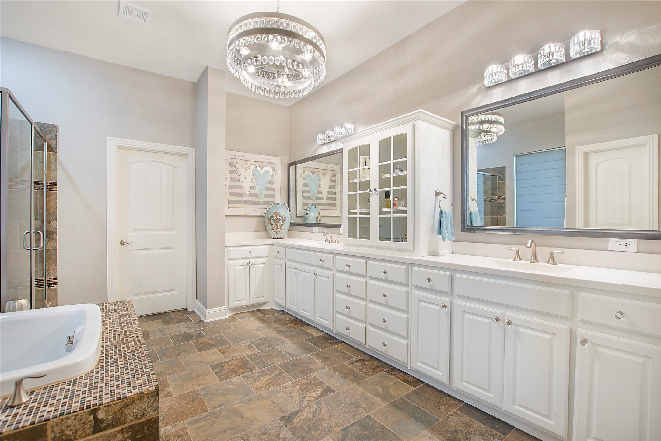 2316 Tremont Boulevard