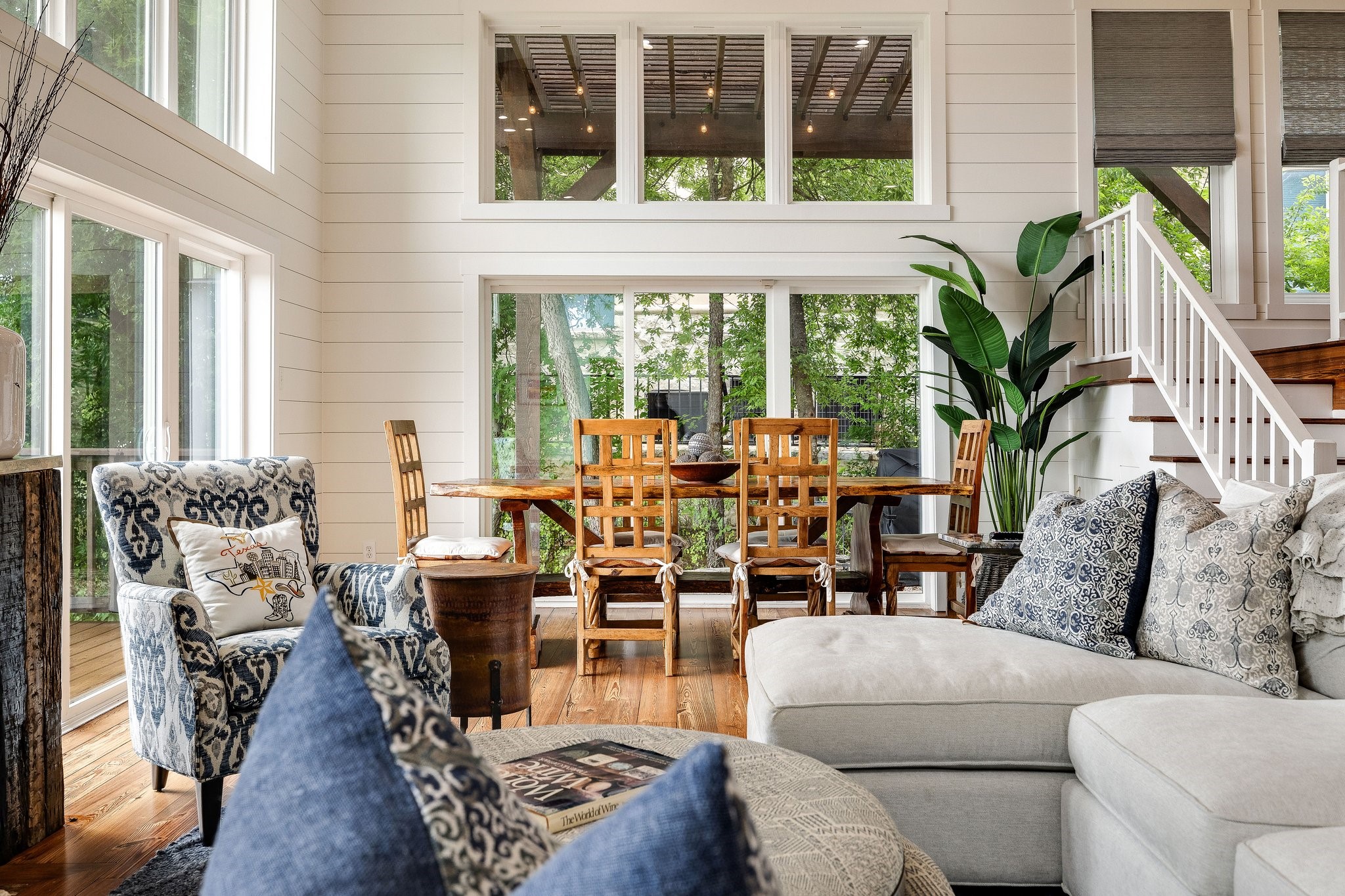 10033 Crestridge Court