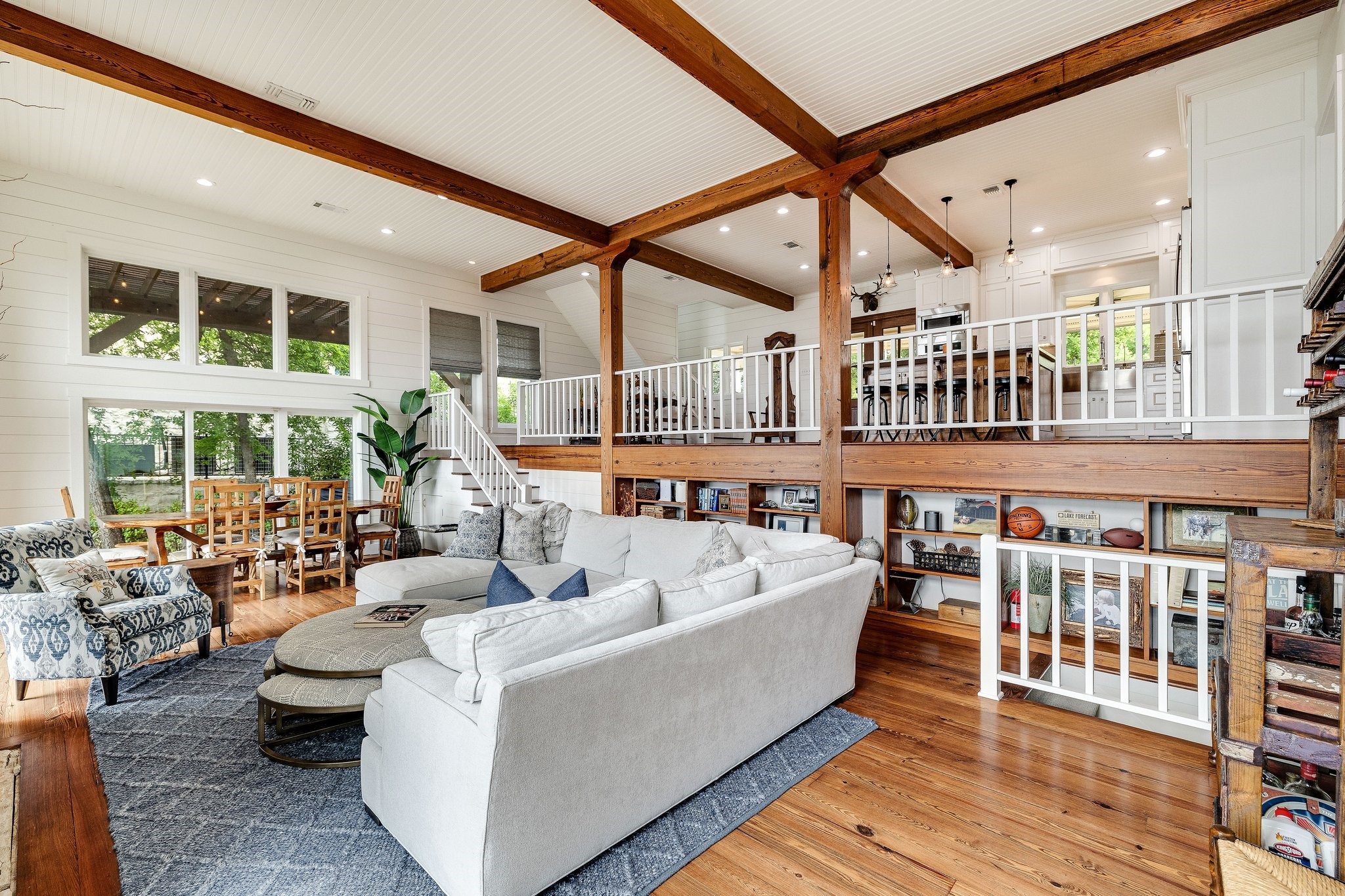 10033 Crestridge Court