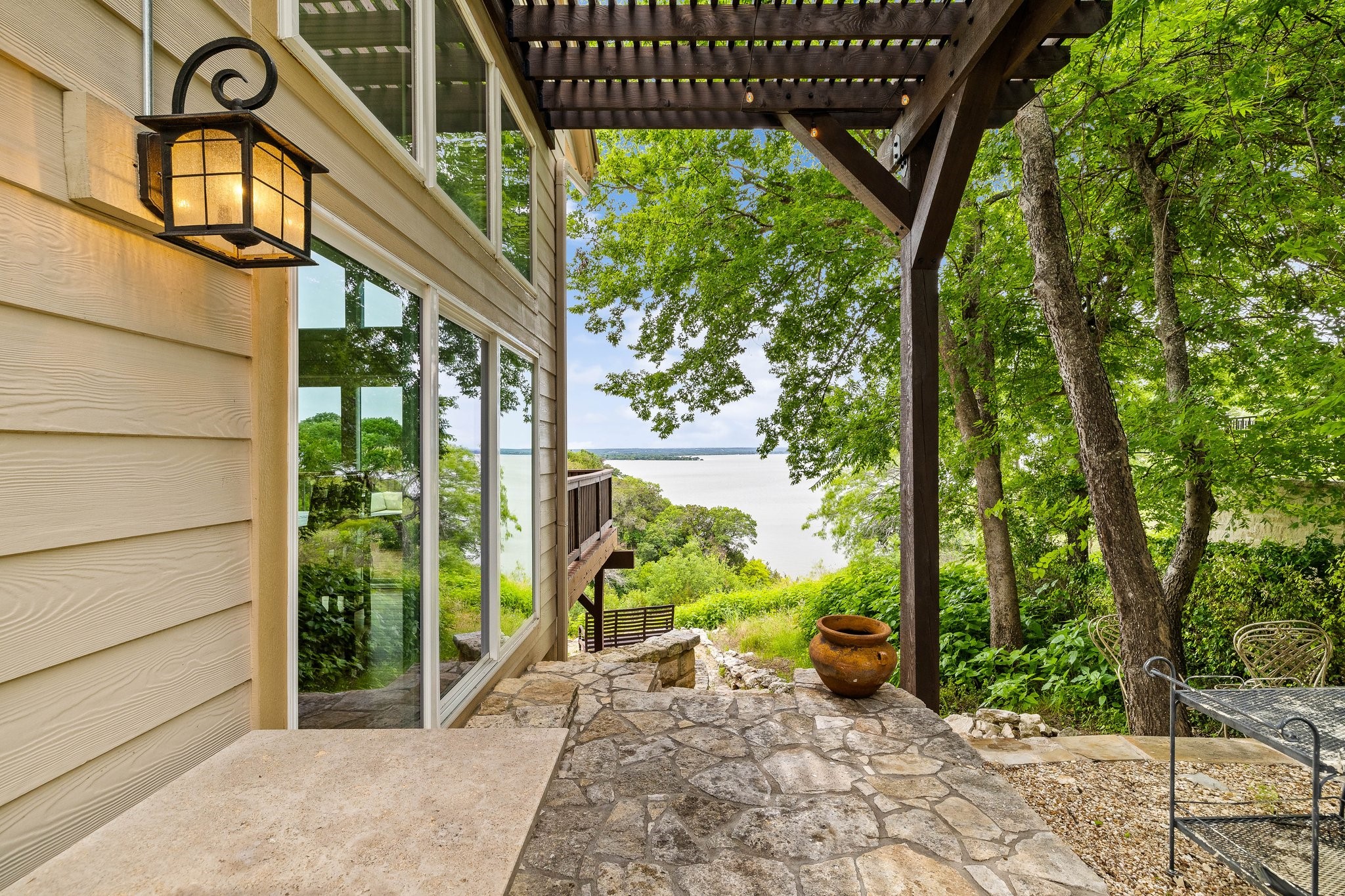 10033 Crestridge Court