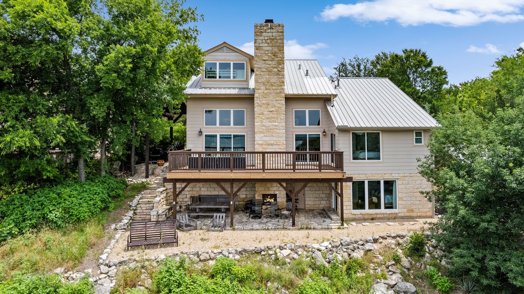 10033 Crestridge Court