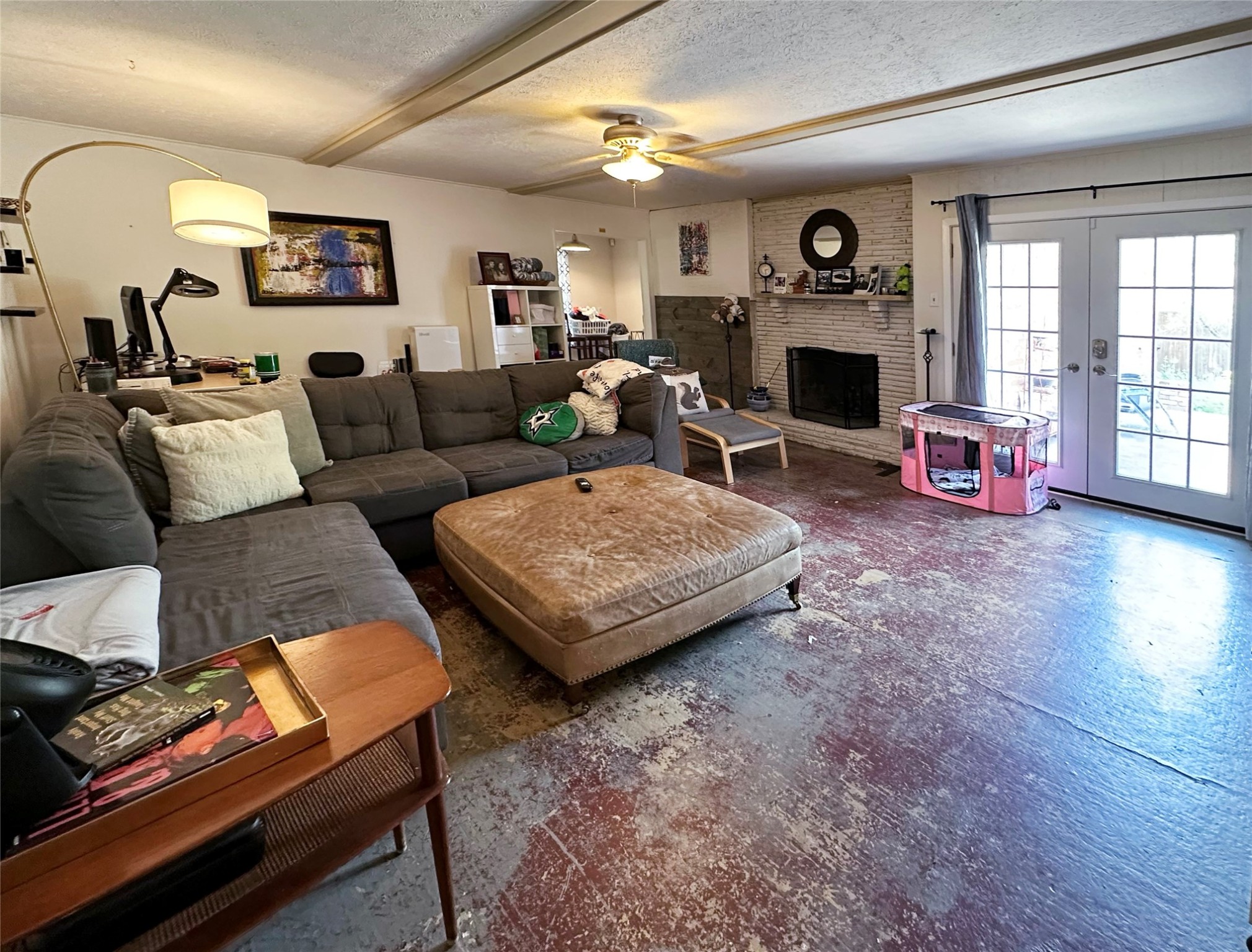 8325 Londonderry Lane