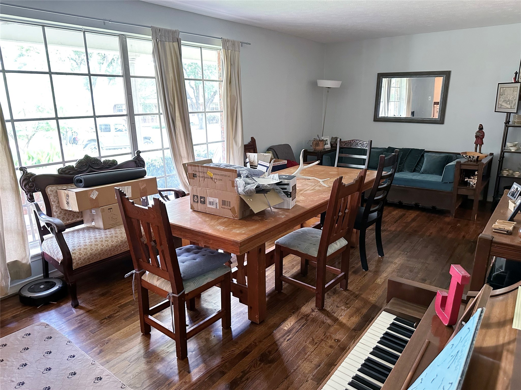 8325 Londonderry Lane