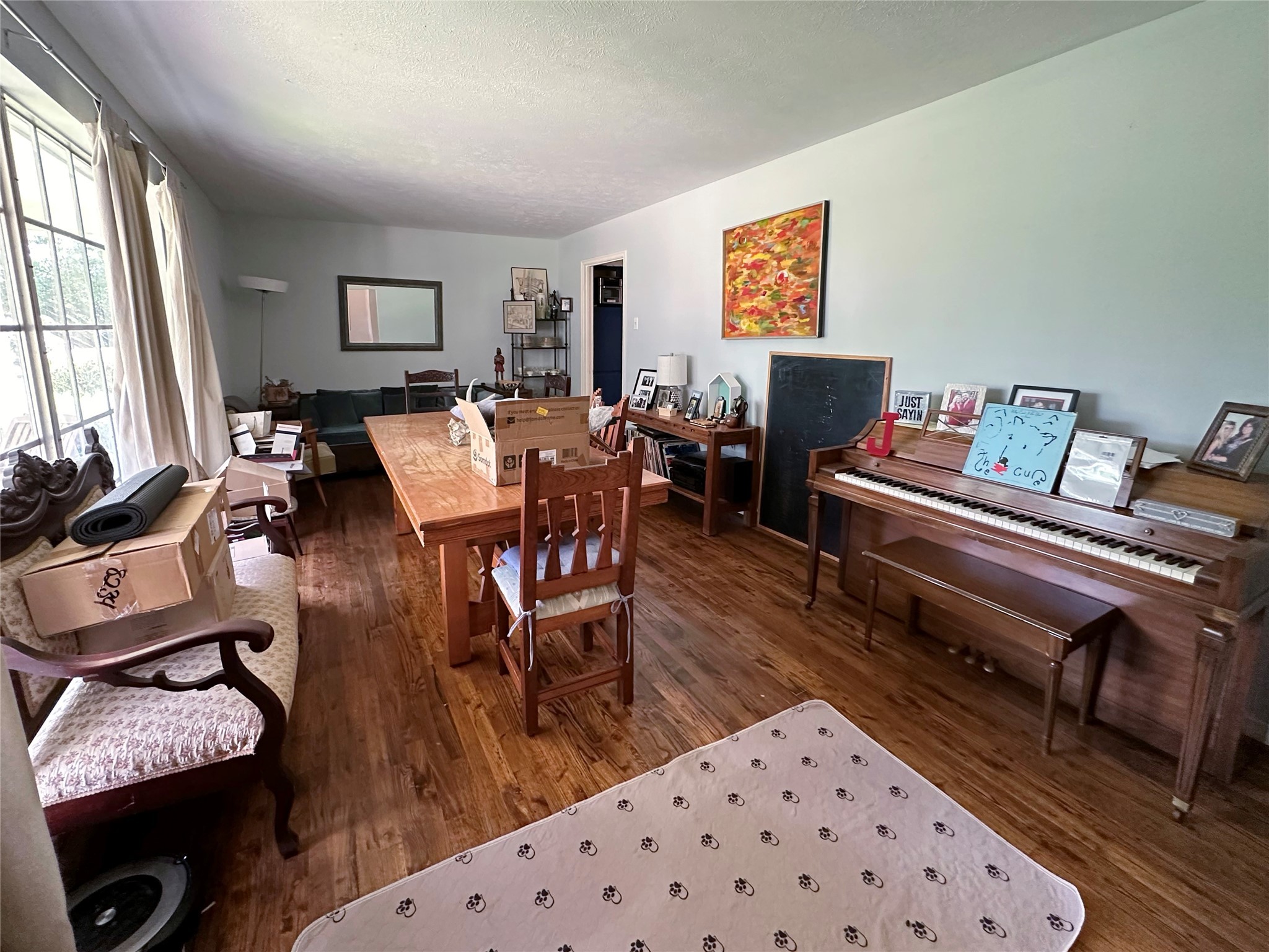 8325 Londonderry Lane