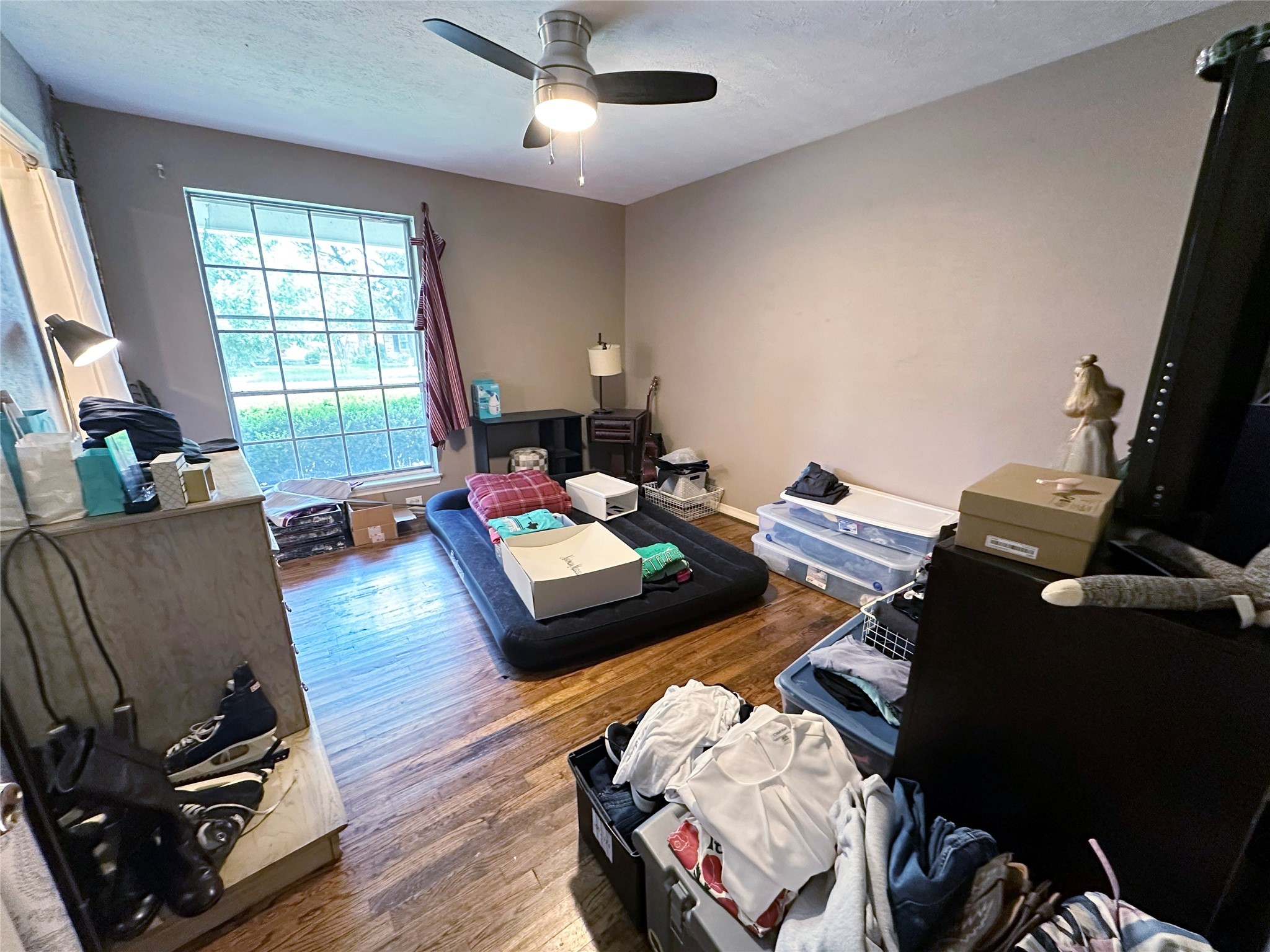 8325 Londonderry Lane