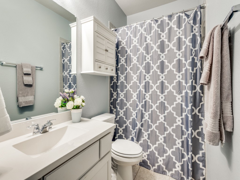 4119 Lightcreek Lane