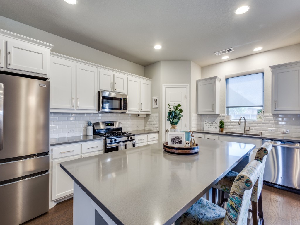 4119 Lightcreek Lane