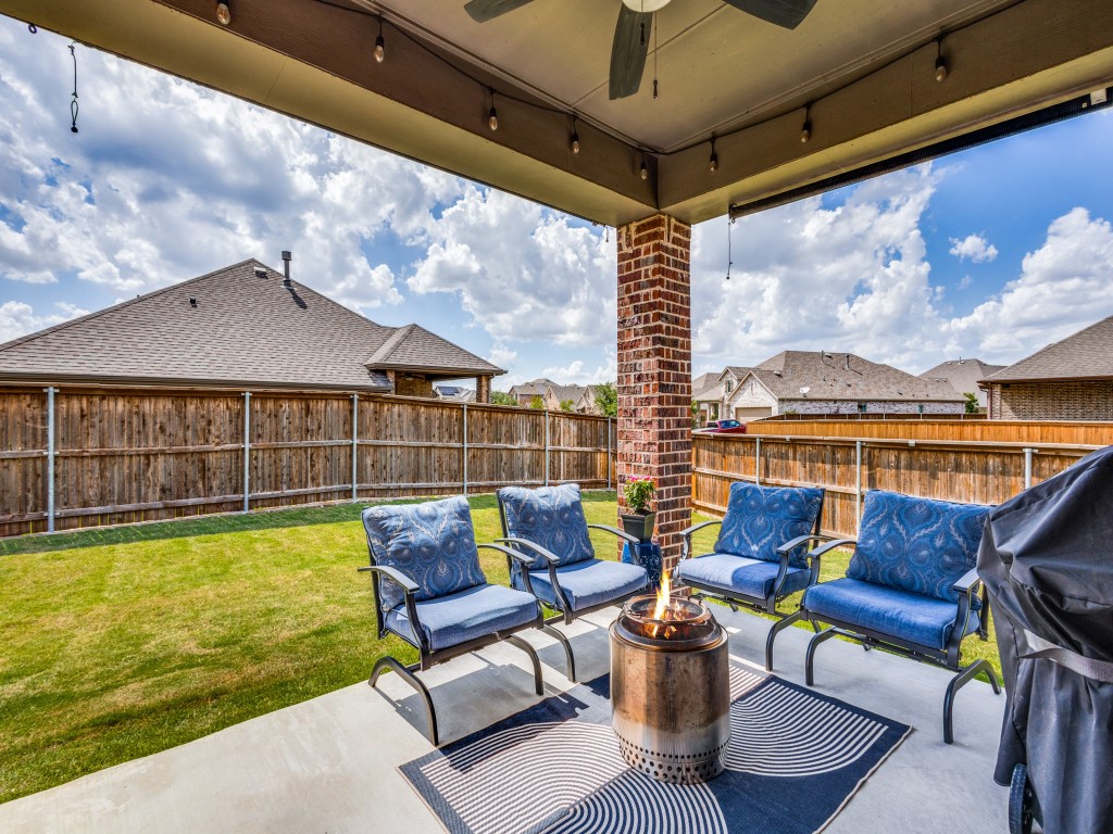 4119 Lightcreek Lane