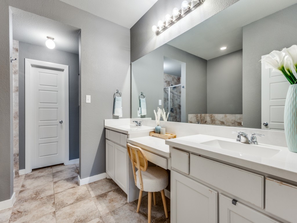 4119 Lightcreek Lane