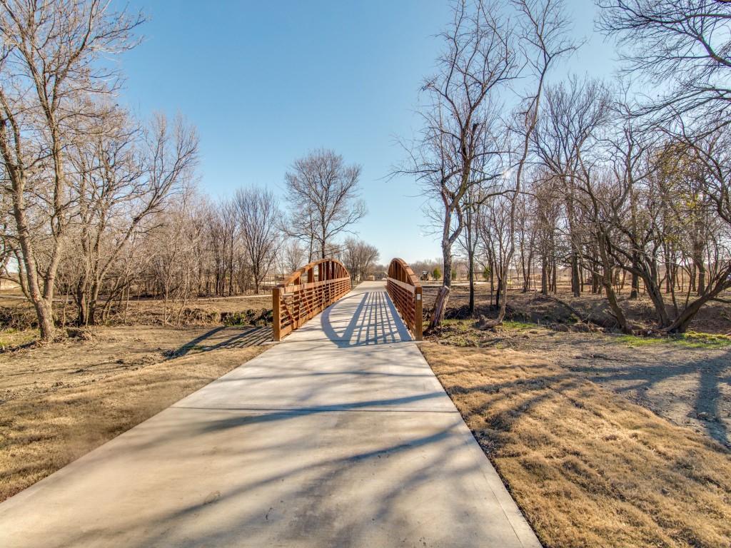 4119 Lightcreek Lane