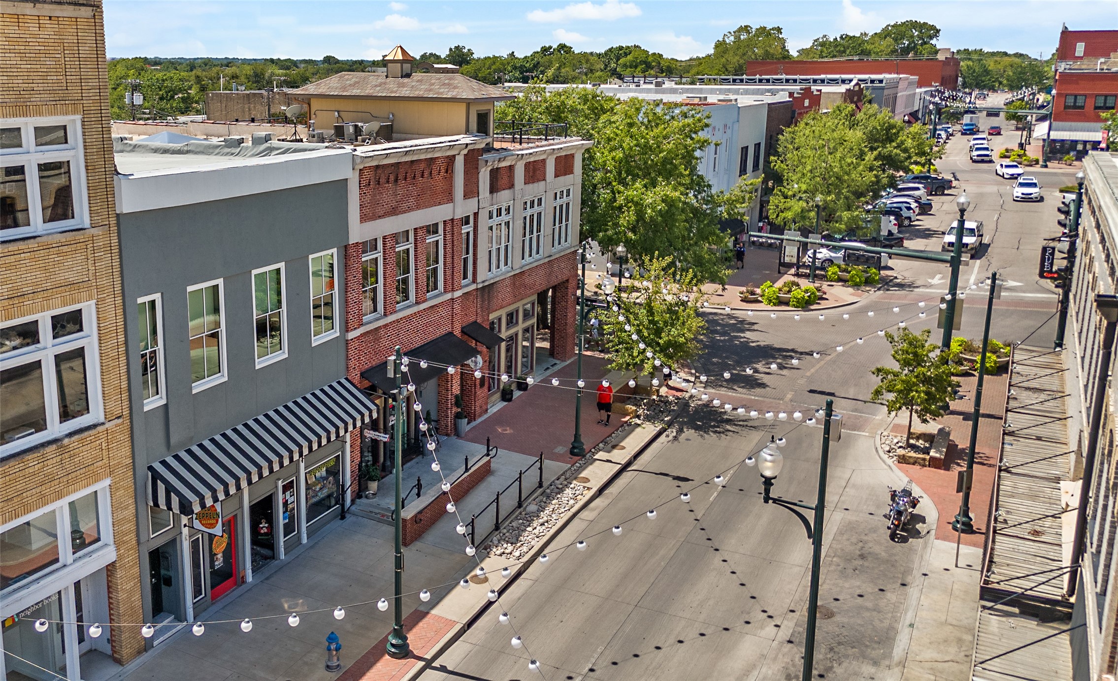 206 E Louisiana Street