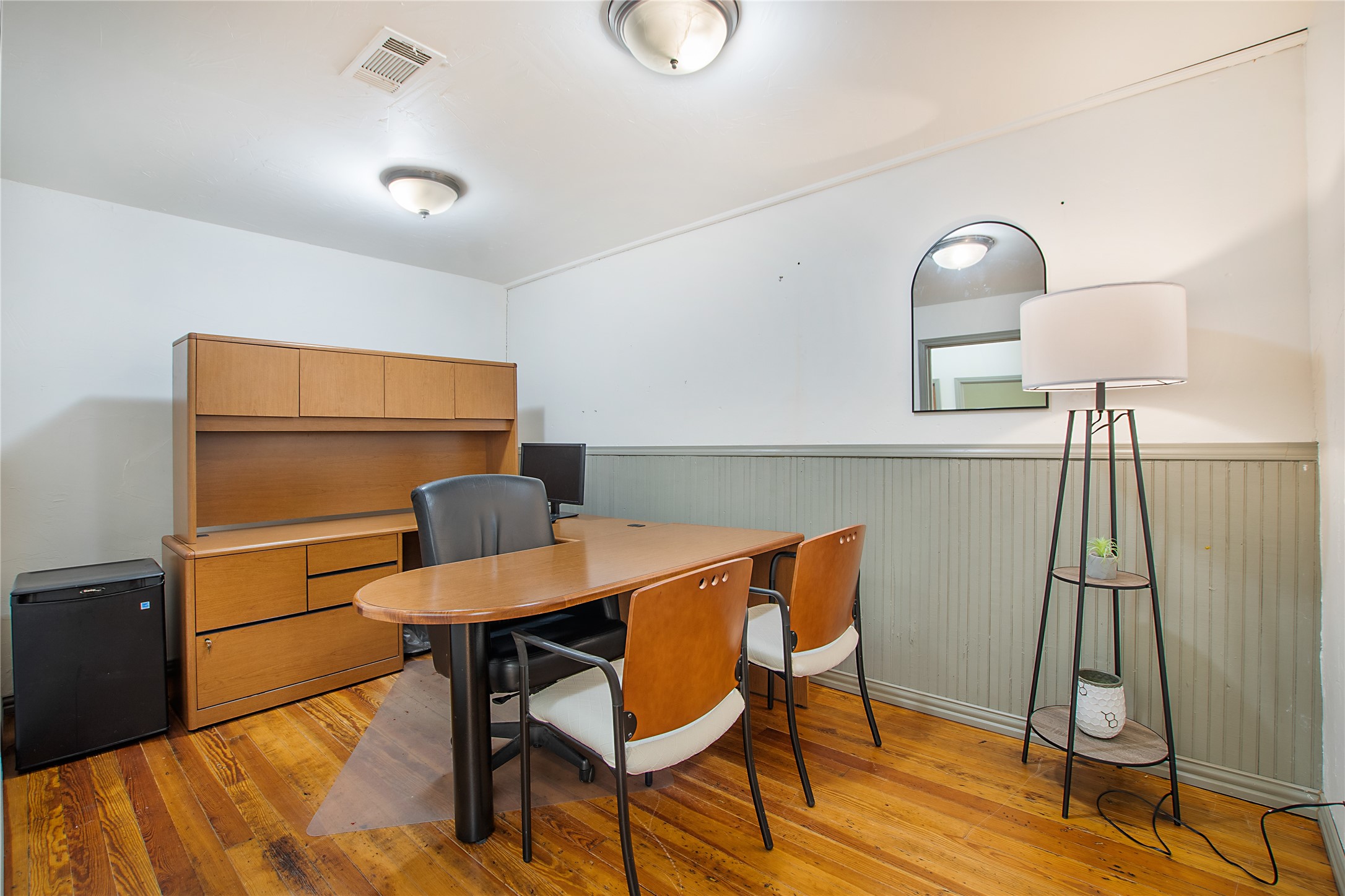 206 E Louisiana Street