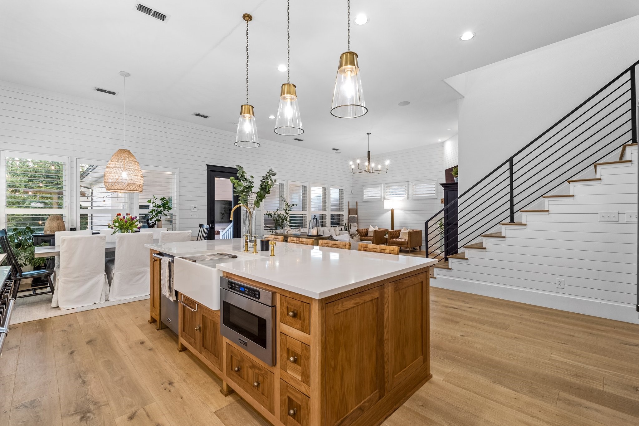 2100 Tremont Boulevard