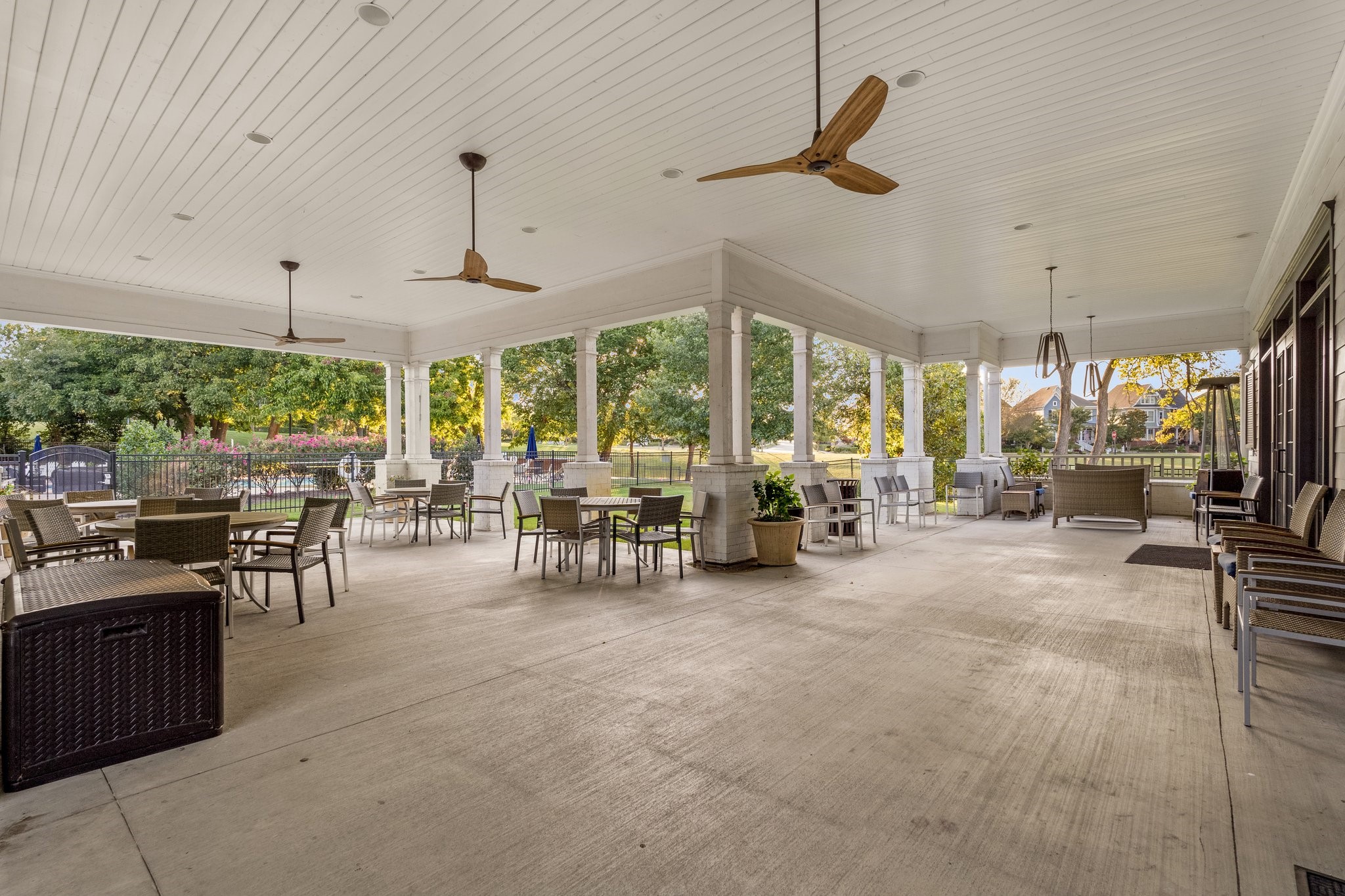 2100 Tremont Boulevard