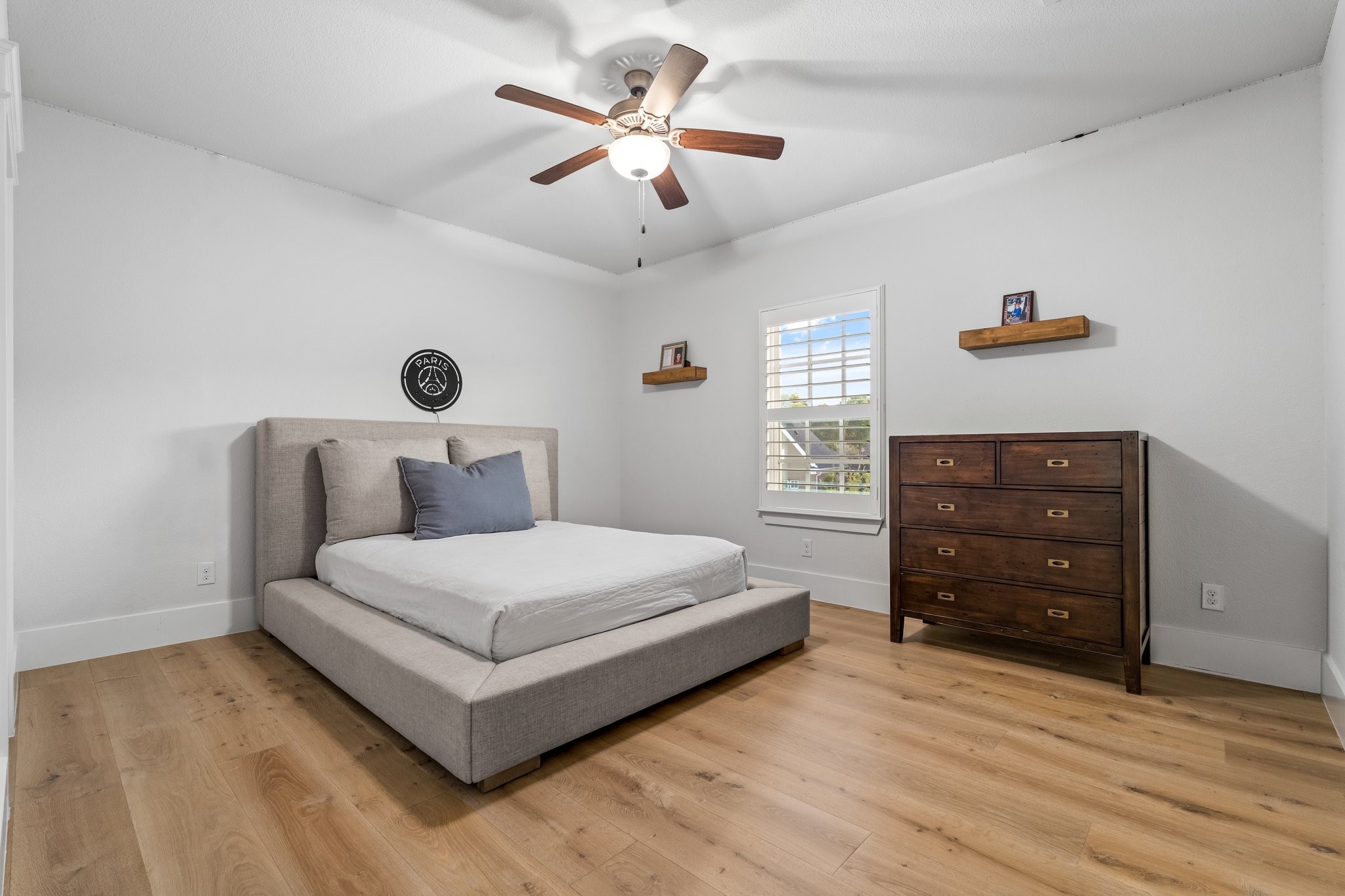 2100 Tremont Boulevard