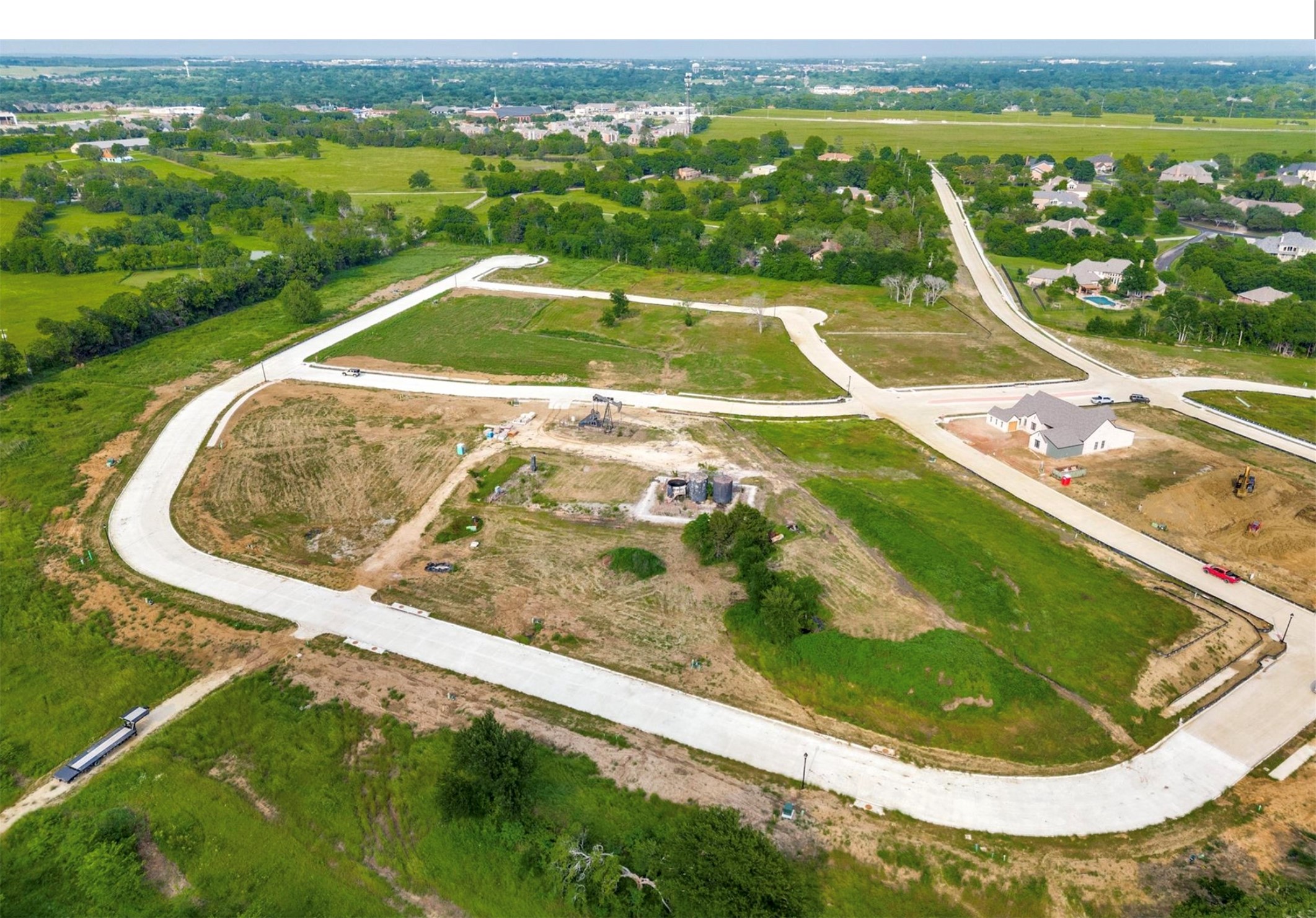 1900 Heritage Knoll Drive