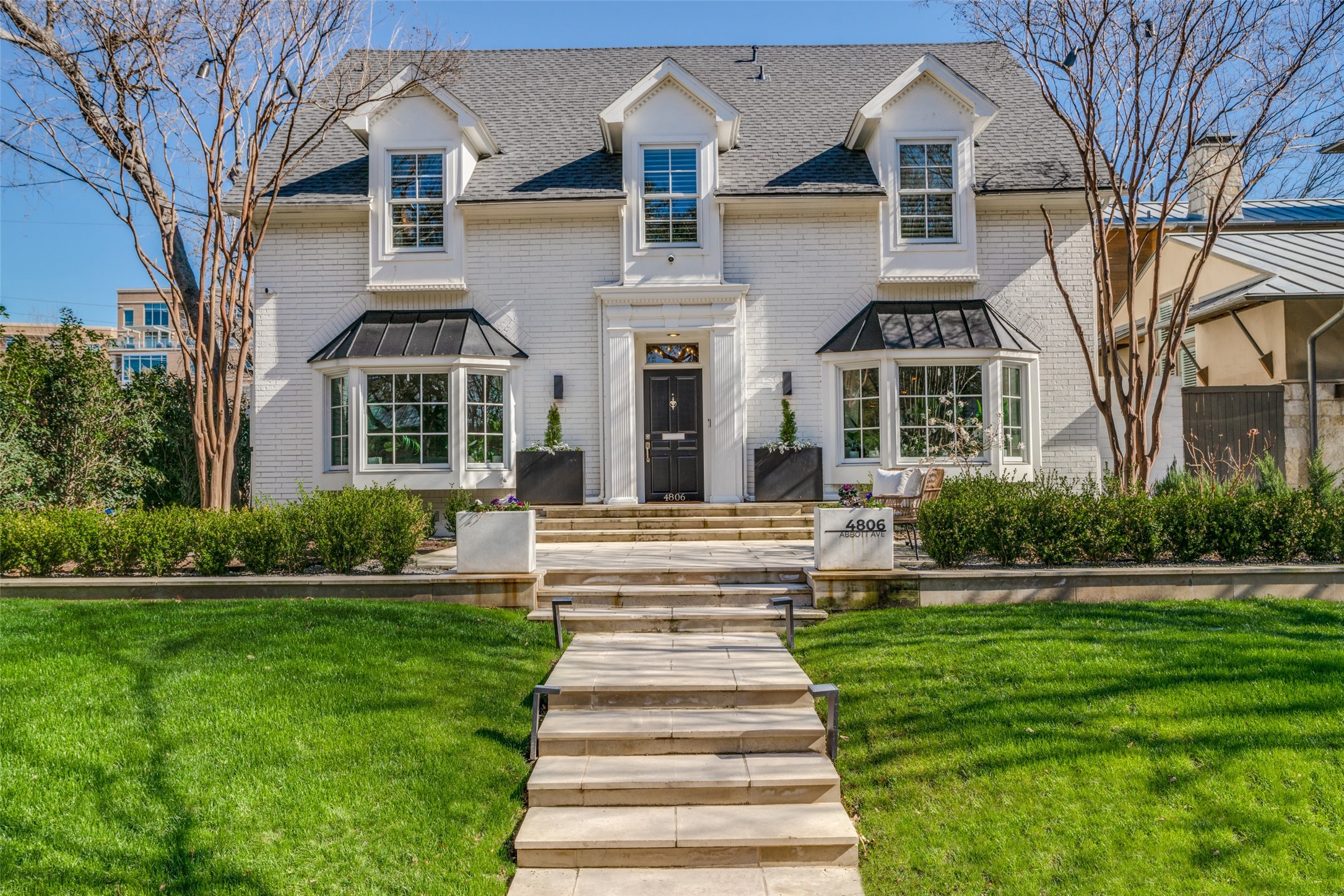 4806 Abbott Avenue