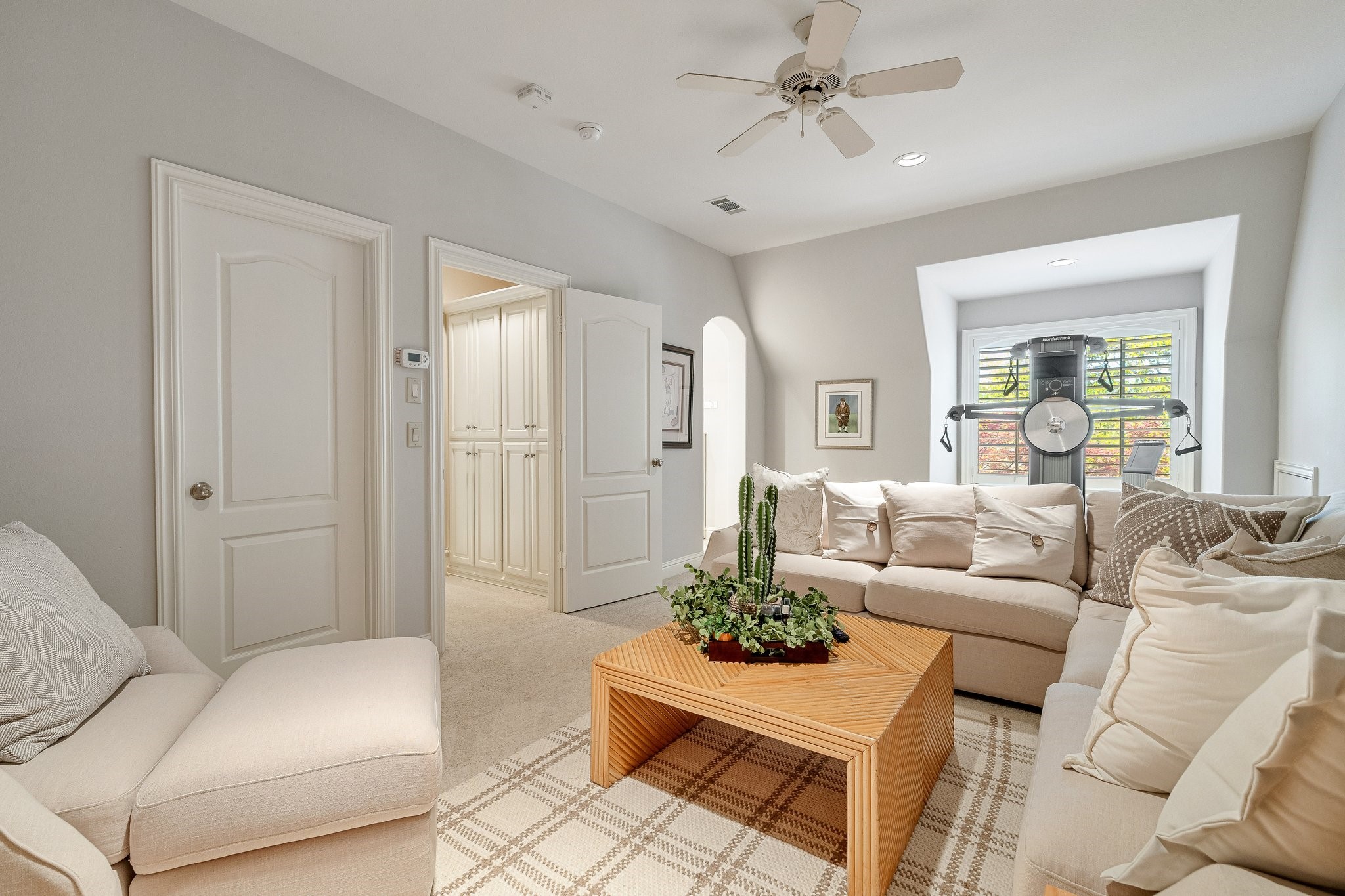 5659 Miramar Drive