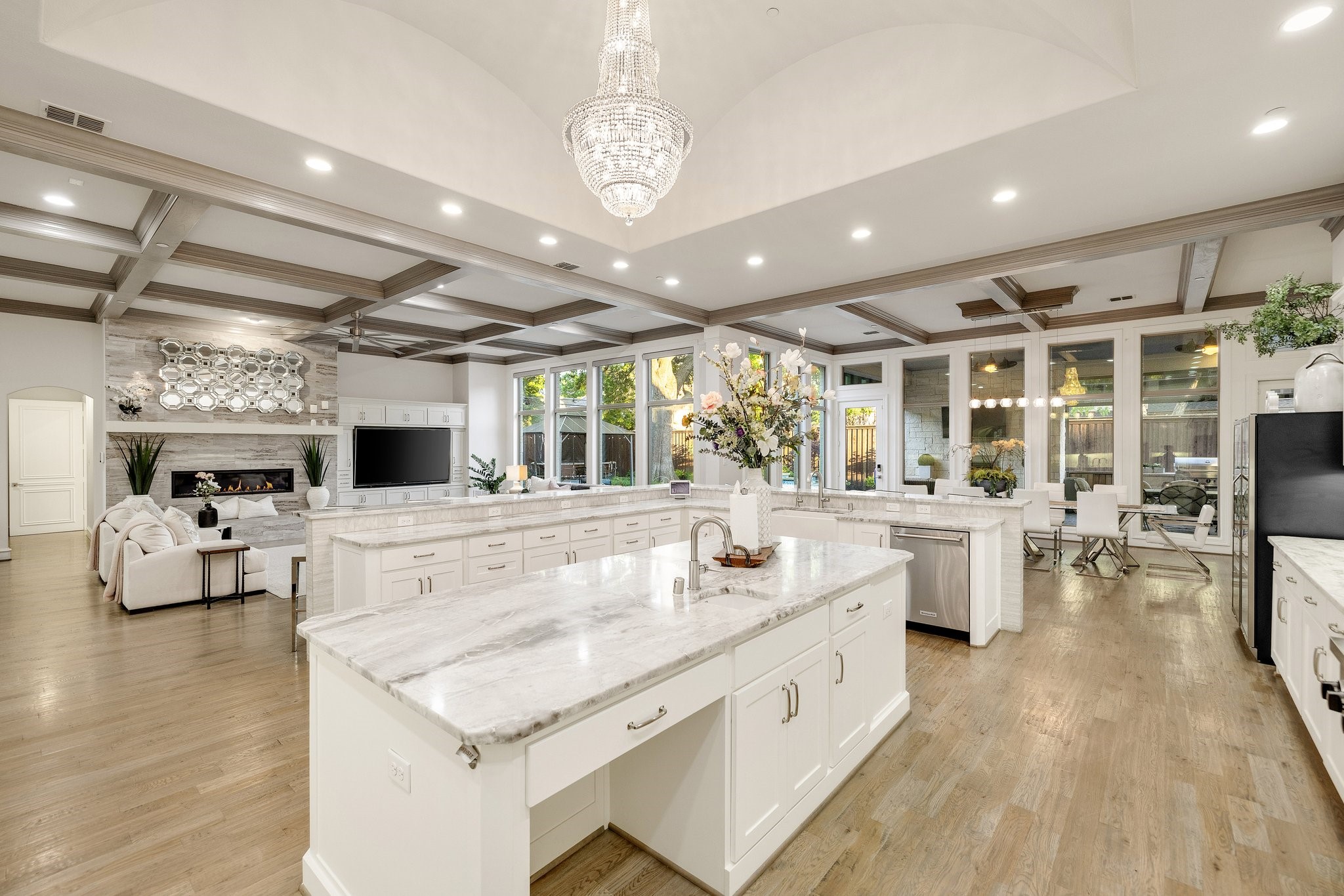6108 Joyce Way