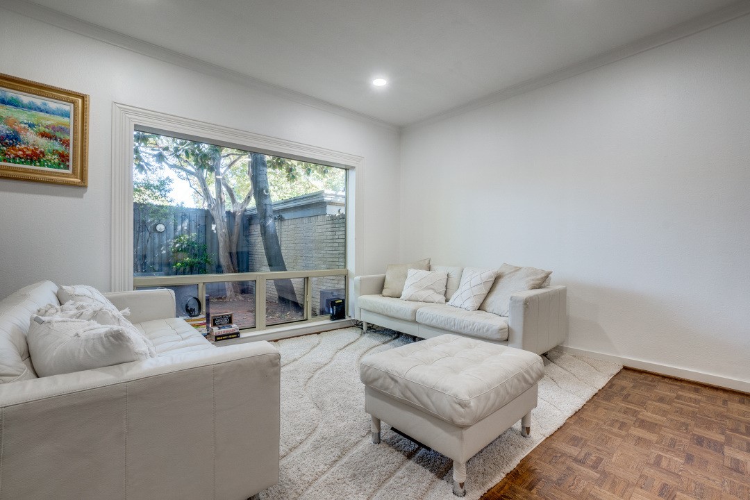 7430 W Northwest Highway 9