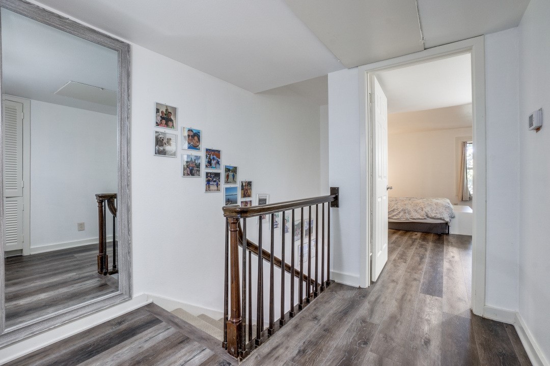 7430 W Northwest Highway 9