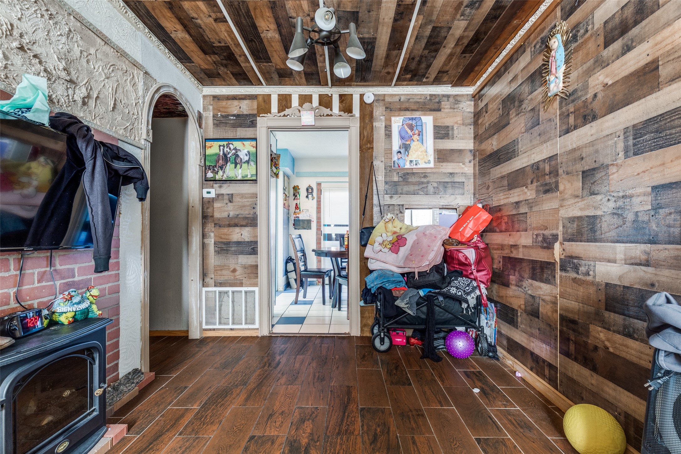 9843 Park Lane Court