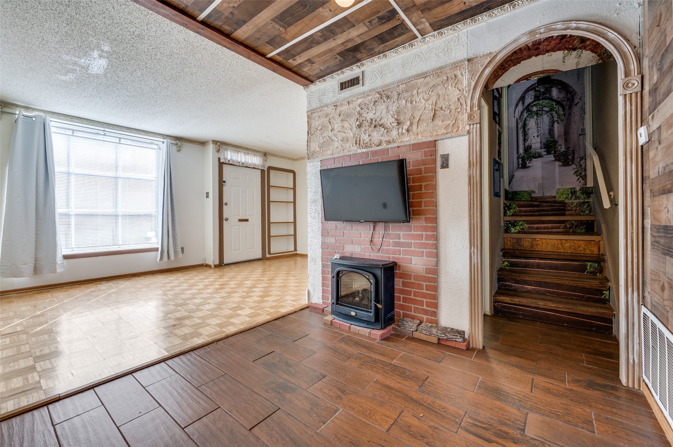 9843 Park Lane Court