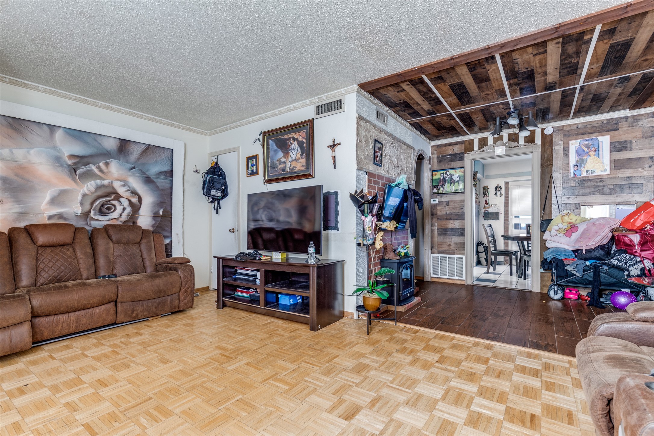 9843 Park Lane Court