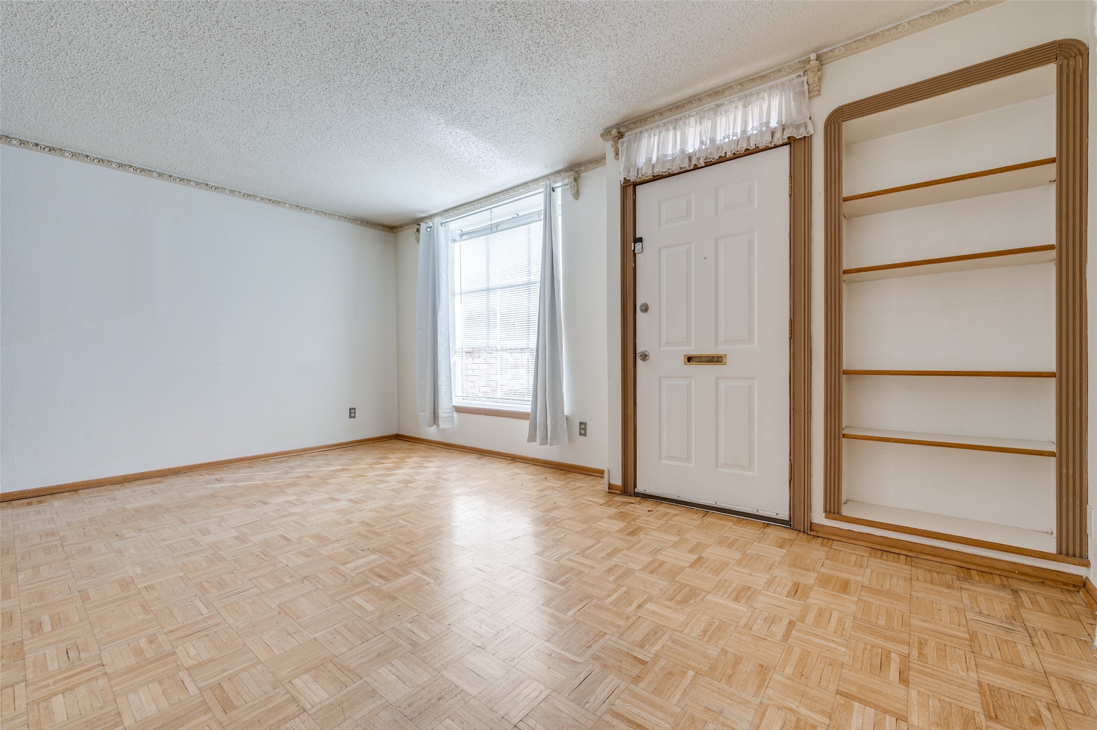 9843 Park Lane Court