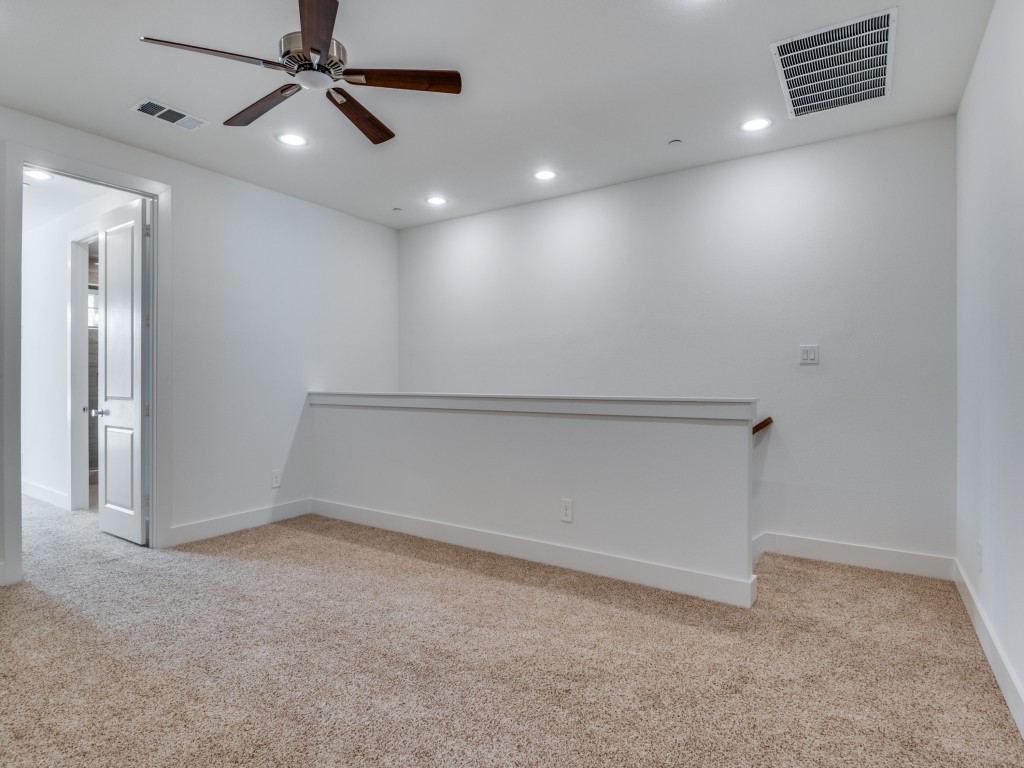 804, 810, 818, 820 Eagles cliffe Landing