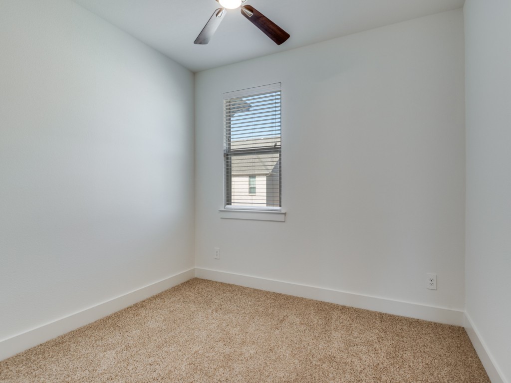 804, 810, 818, 820 Eagles cliffe Landing