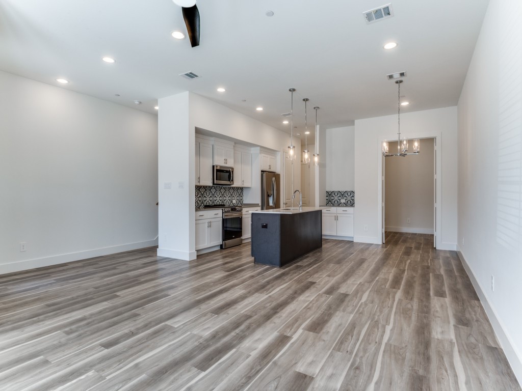 804 Eaglescliffe Landing