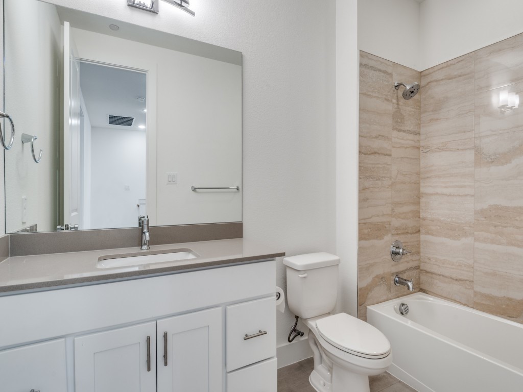 804 Eaglescliffe Landing