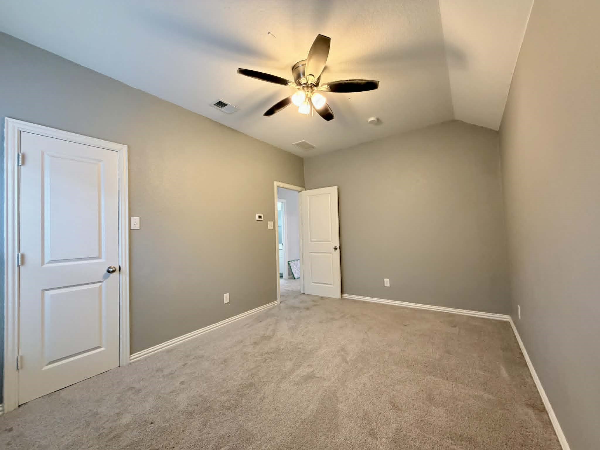 1712 Jessie Lane