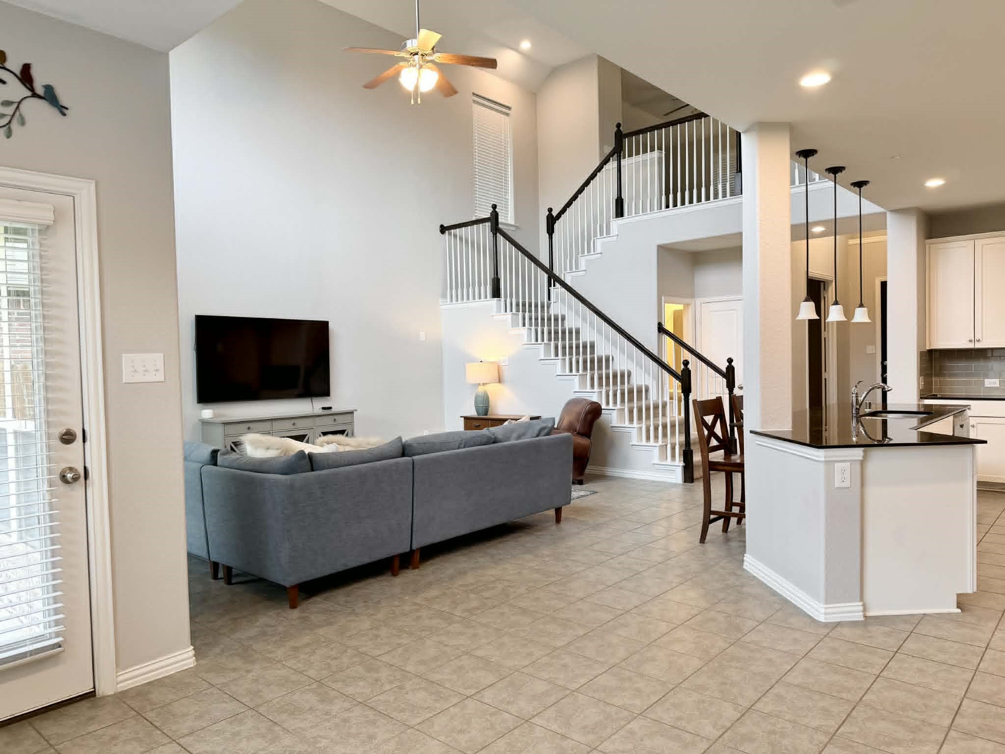 1712 Jessie Lane