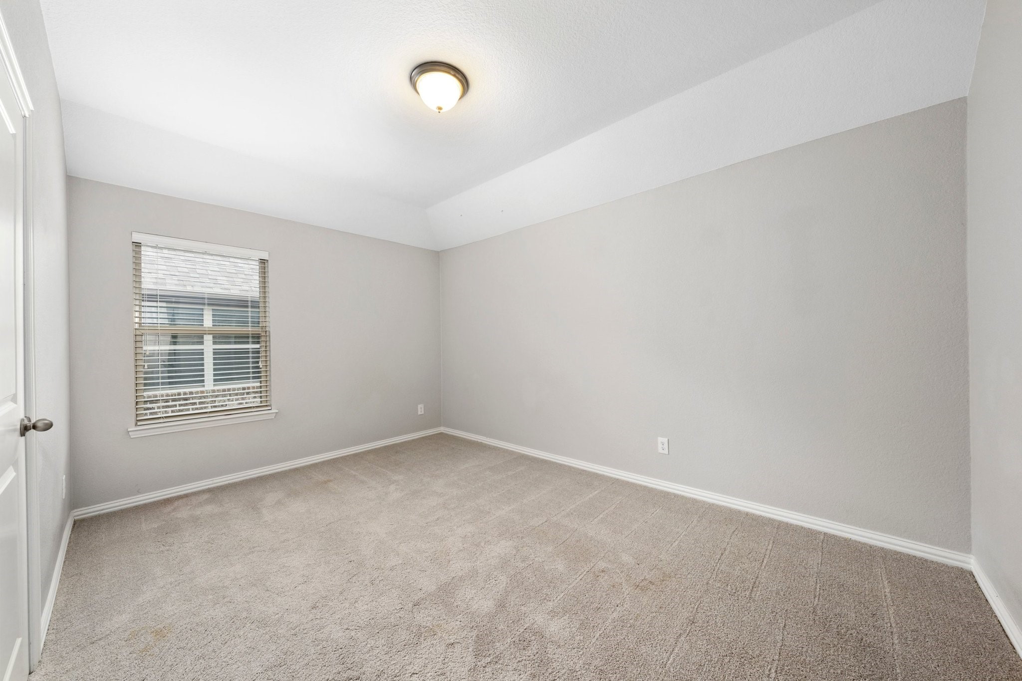 1712 Jessie Lane