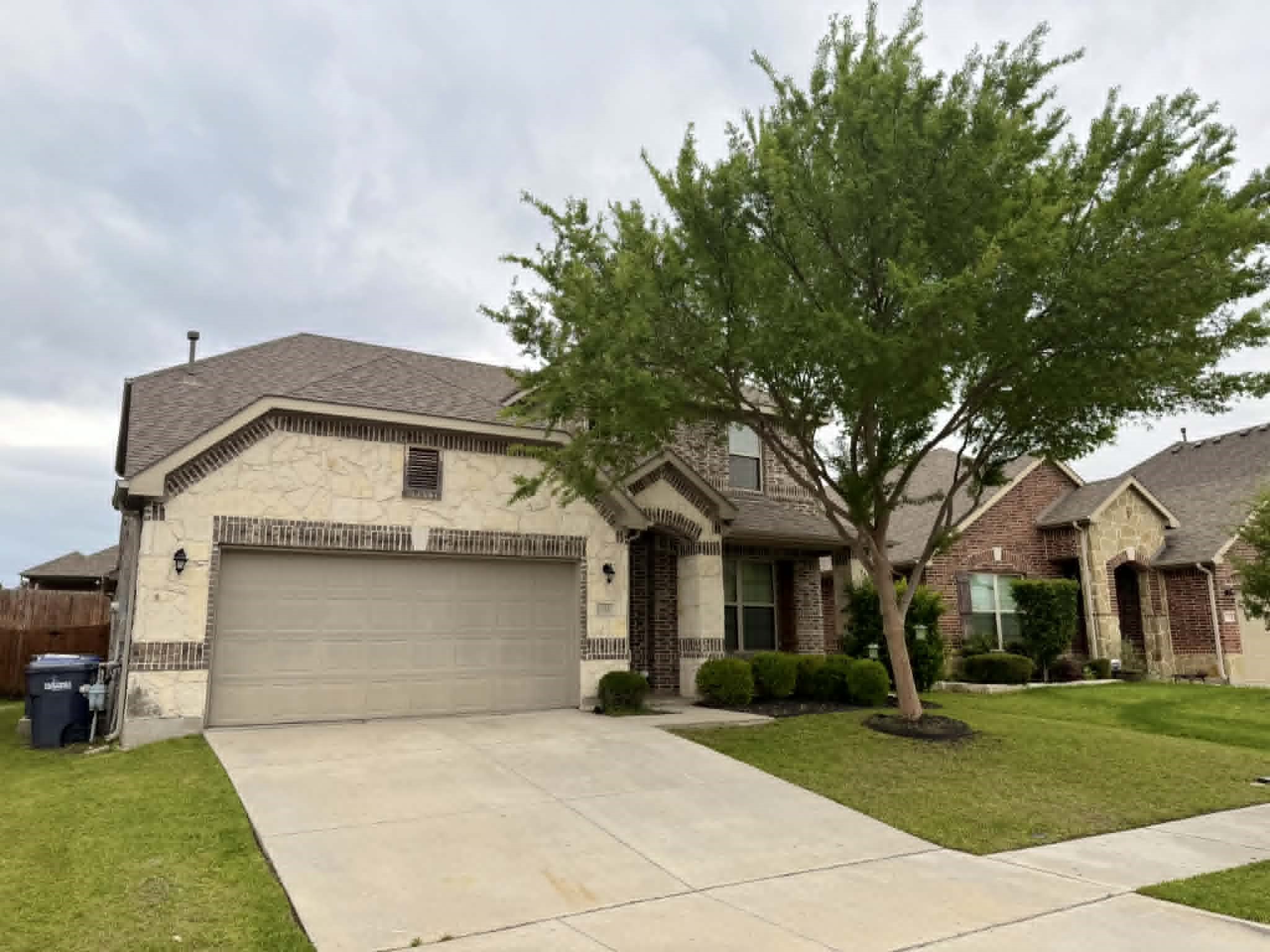 1712 Jessie Lane