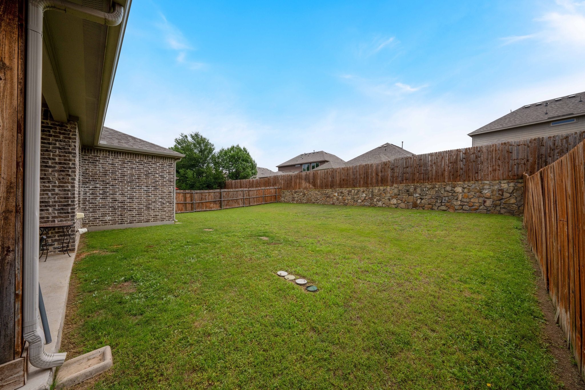 1712 Jessie Lane