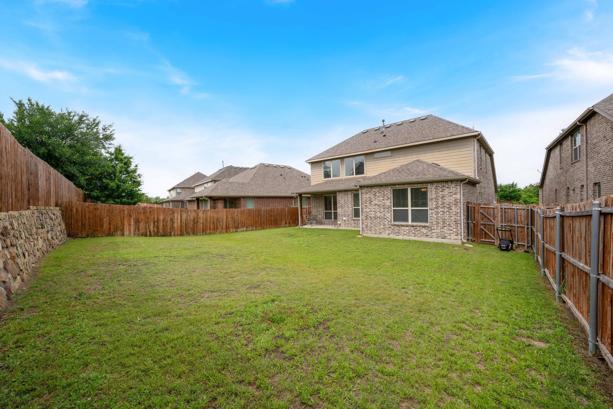 1712 Jessie Lane